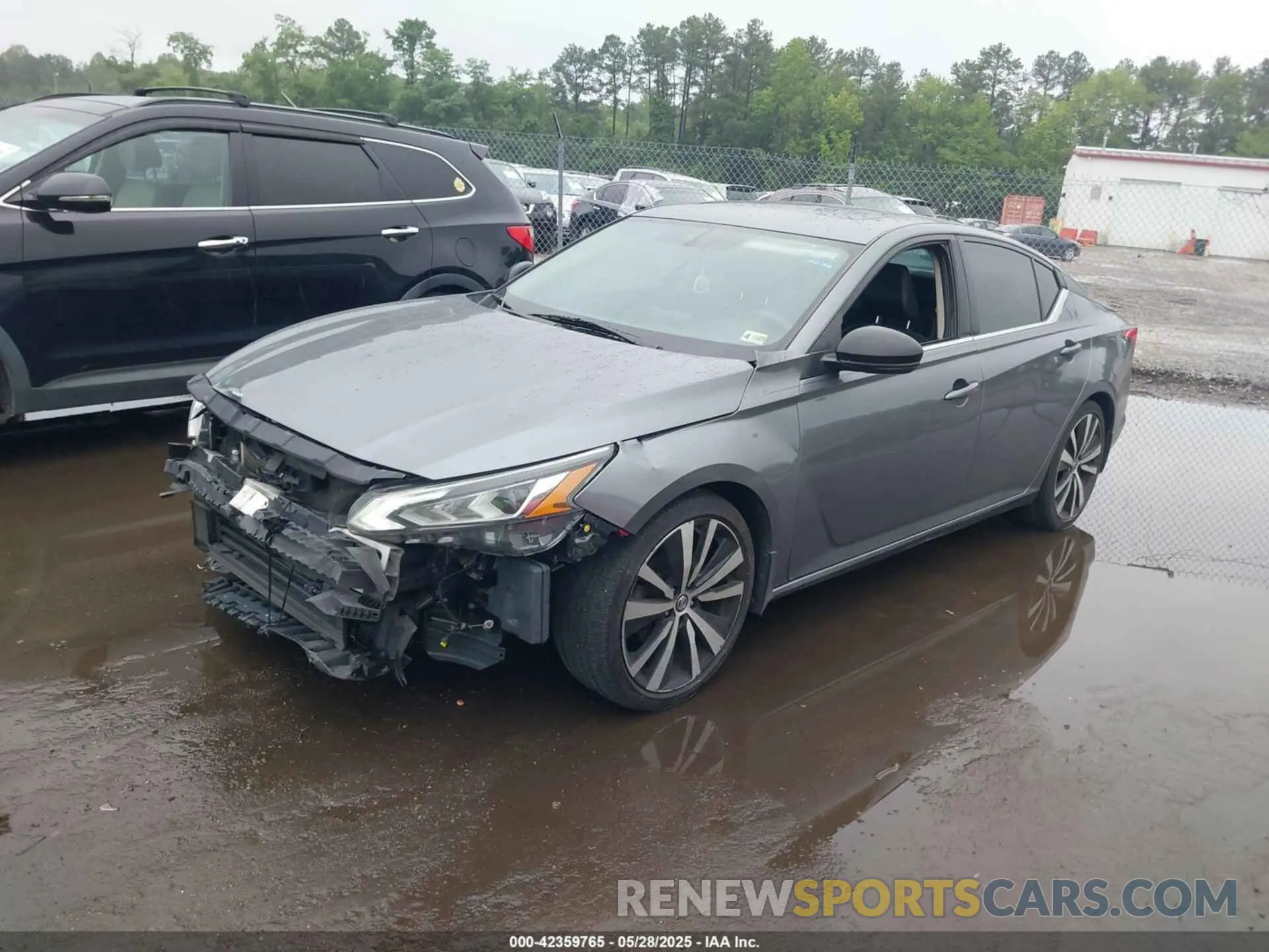 2 Photograph of a damaged car 1N4BL4CV3KC256526 NISSAN ALTIMA 2019