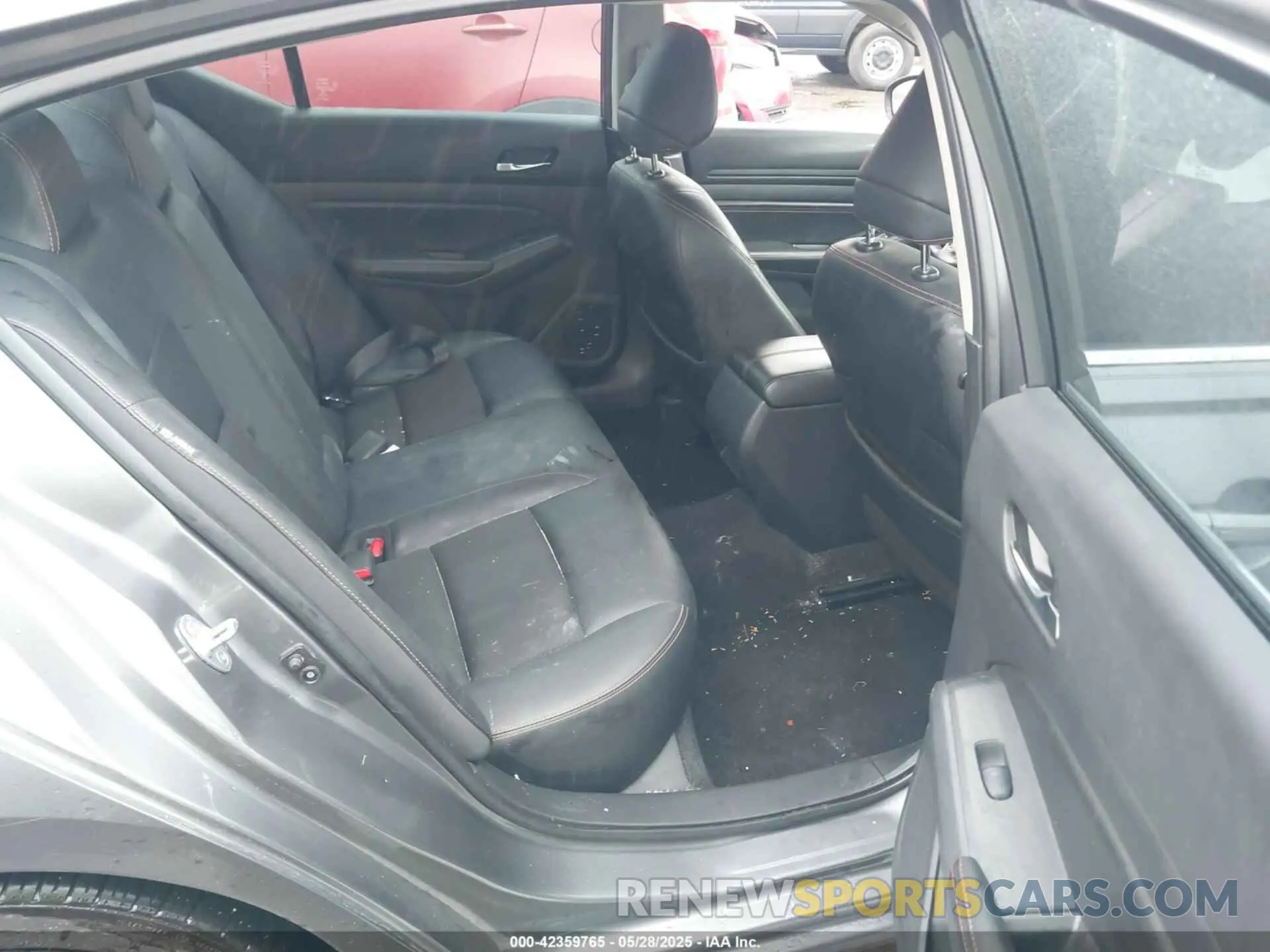 8 Photograph of a damaged car 1N4BL4CV3KC256526 NISSAN ALTIMA 2019