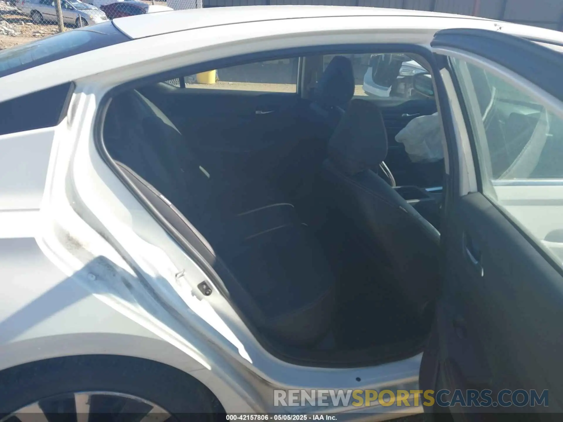 8 Photograph of a damaged car 1N4BL4CV3KN309911 NISSAN ALTIMA 2019