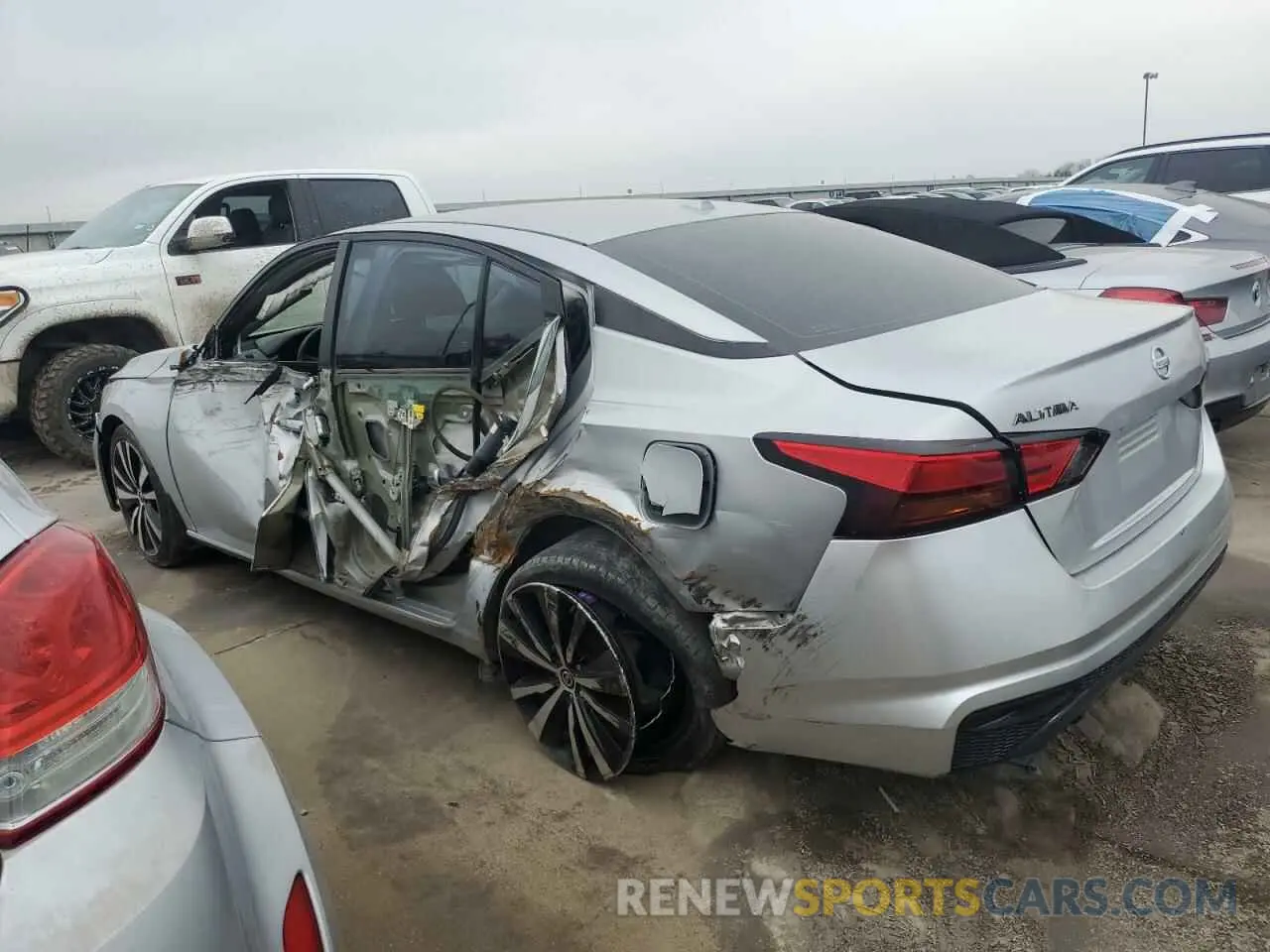 2 Photograph of a damaged car 1N4BL4CV4KC106666 NISSAN ALTIMA 2019