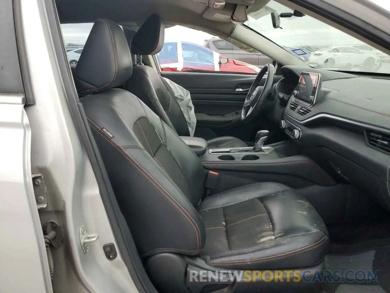 7 Photograph of a damaged car 1N4BL4CV4KC106666 NISSAN ALTIMA 2019