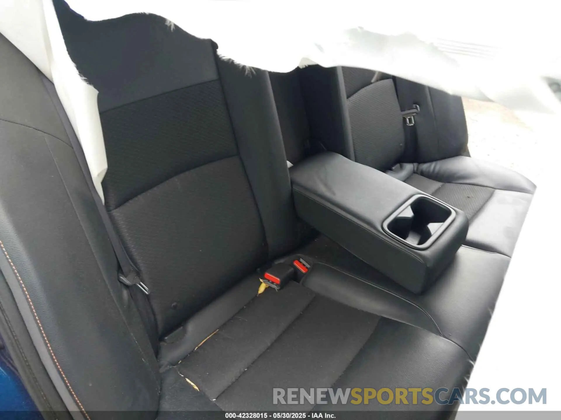 8 Photograph of a damaged car 1N4BL4CV4KC131194 NISSAN ALTIMA 2019