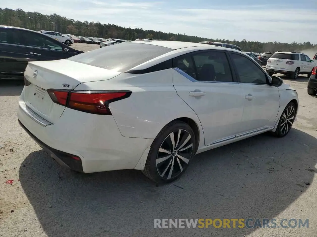3 Photograph of a damaged car 1N4BL4CV4KC144303 NISSAN ALTIMA 2019