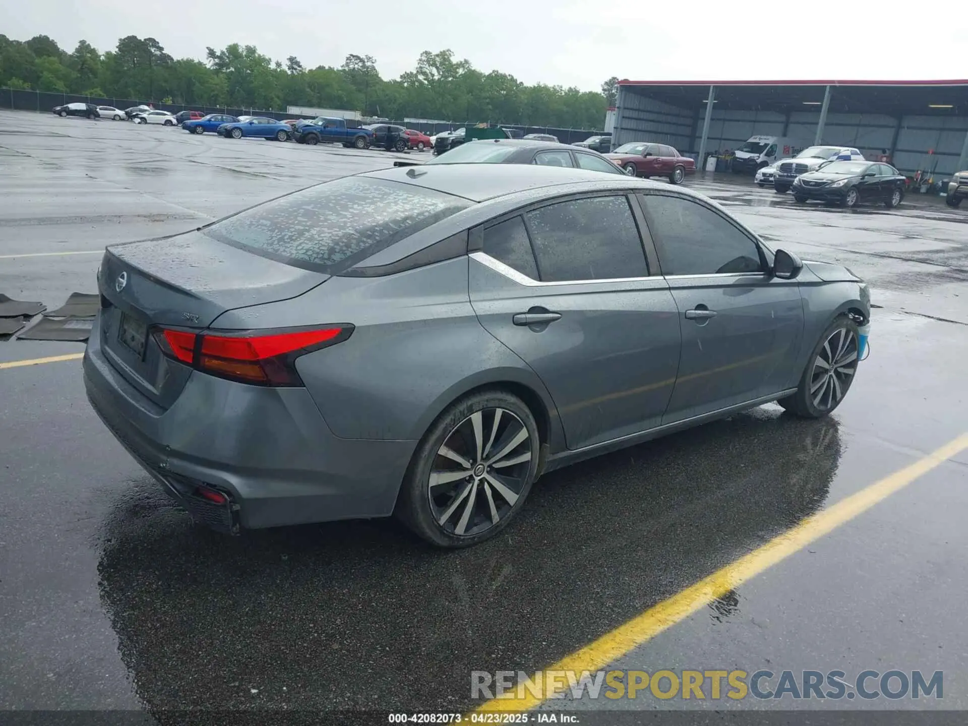 4 Photograph of a damaged car 1N4BL4CV4KC157567 NISSAN ALTIMA 2019