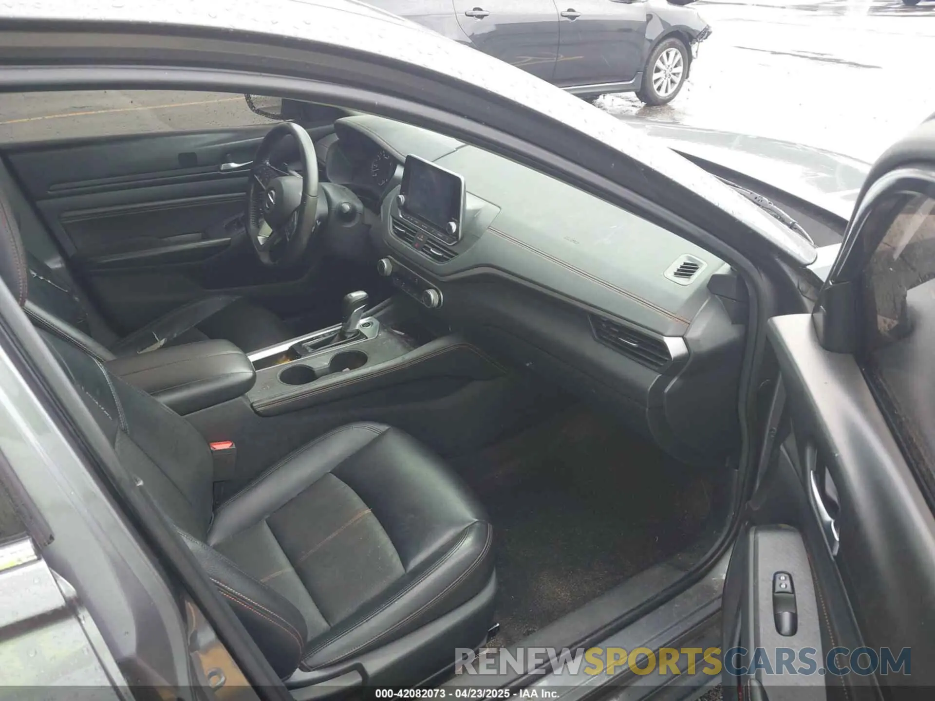 5 Photograph of a damaged car 1N4BL4CV4KC157567 NISSAN ALTIMA 2019