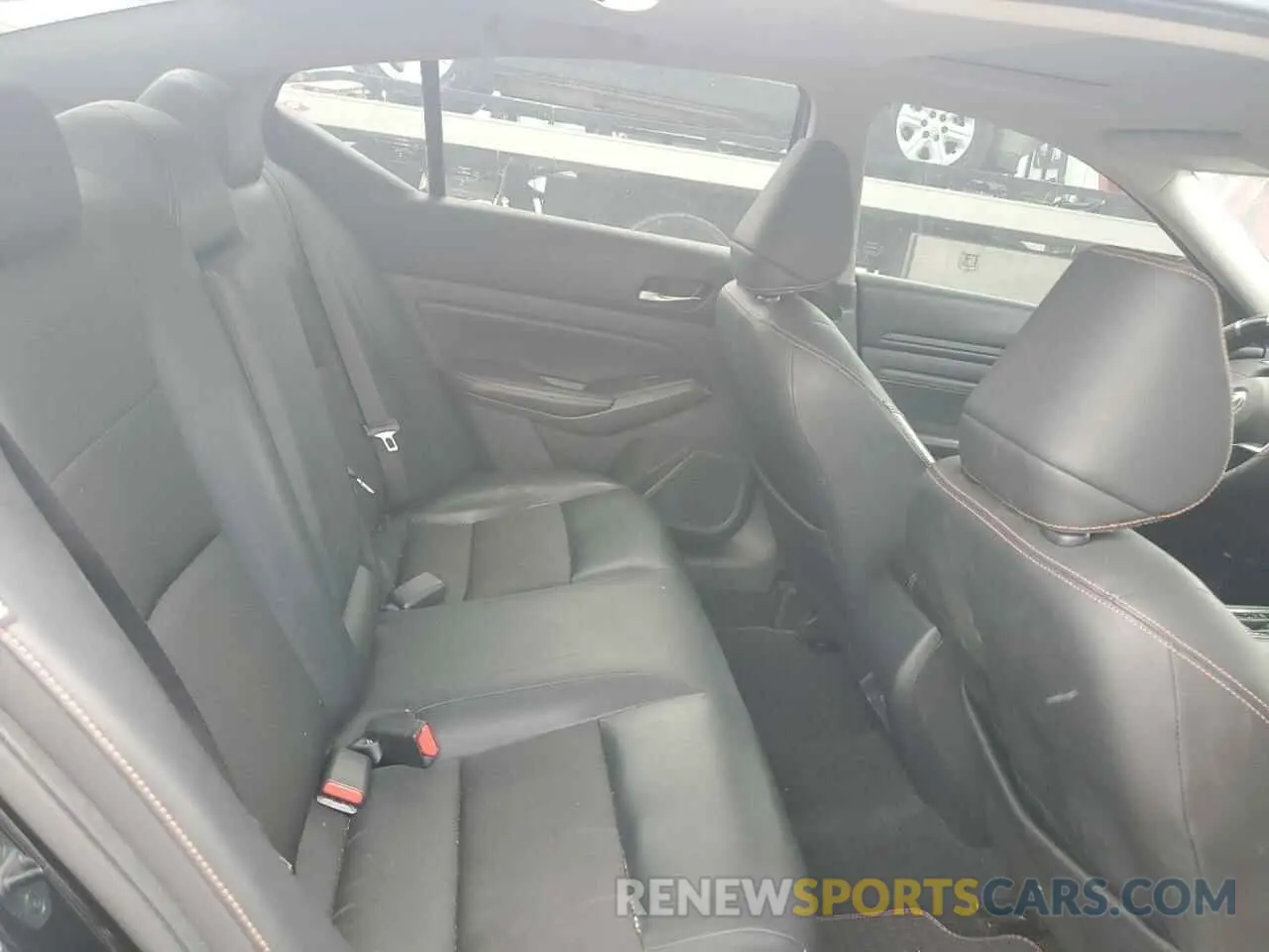 10 Photograph of a damaged car 1N4BL4CV4KC176023 NISSAN ALTIMA 2019