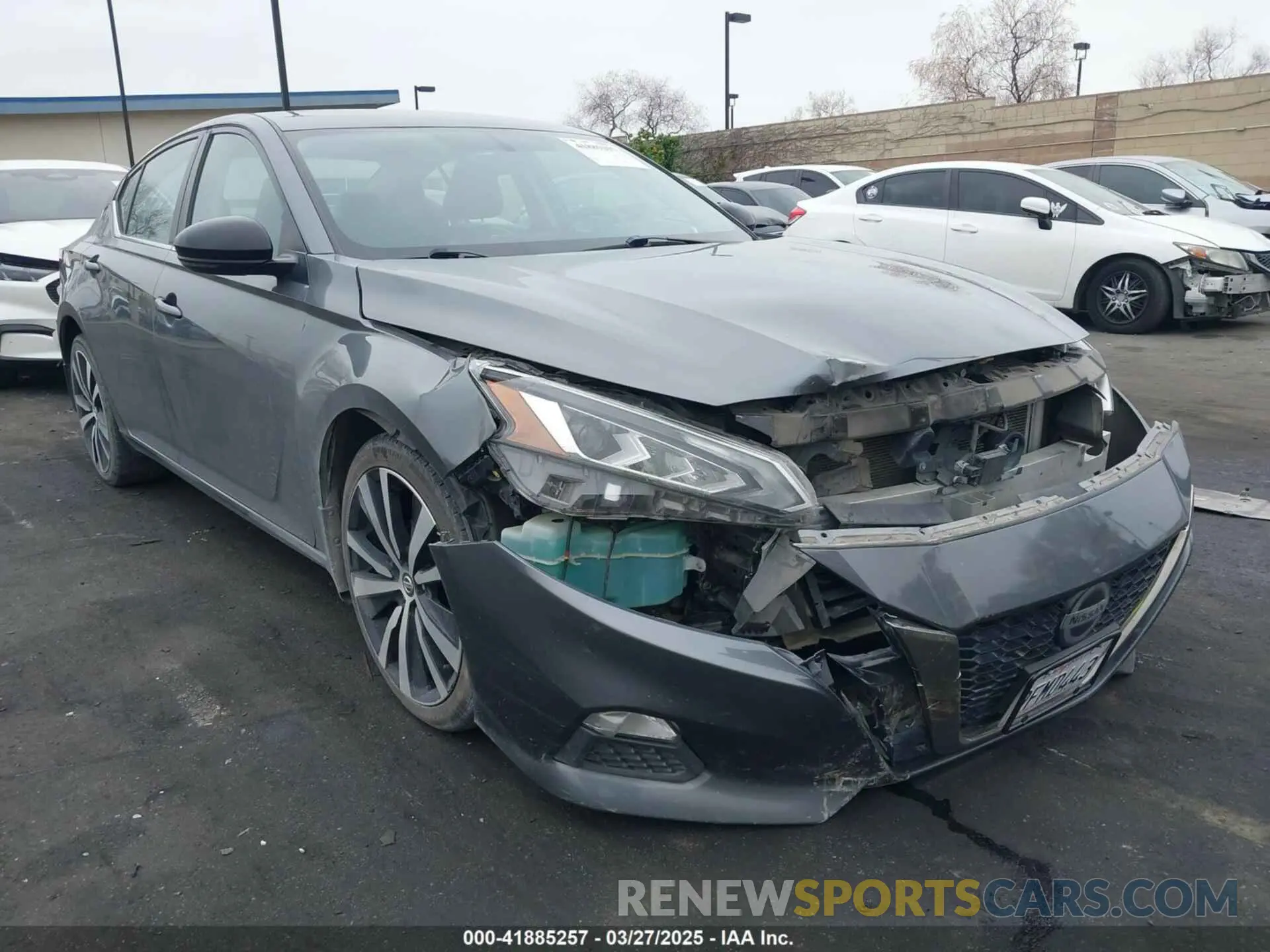 1 Photograph of a damaged car 1N4BL4CV4KC256311 NISSAN ALTIMA 2019