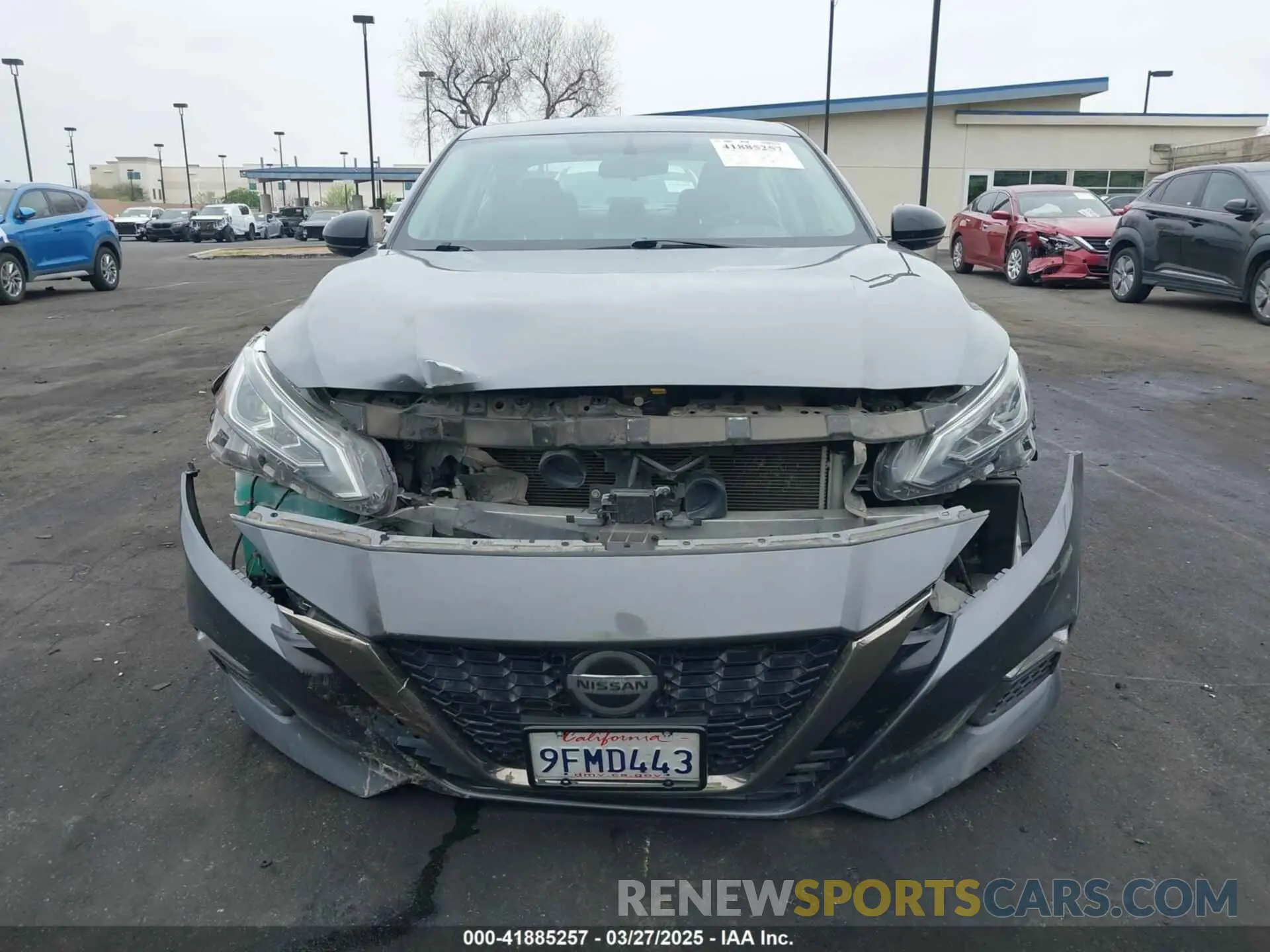 13 Photograph of a damaged car 1N4BL4CV4KC256311 NISSAN ALTIMA 2019