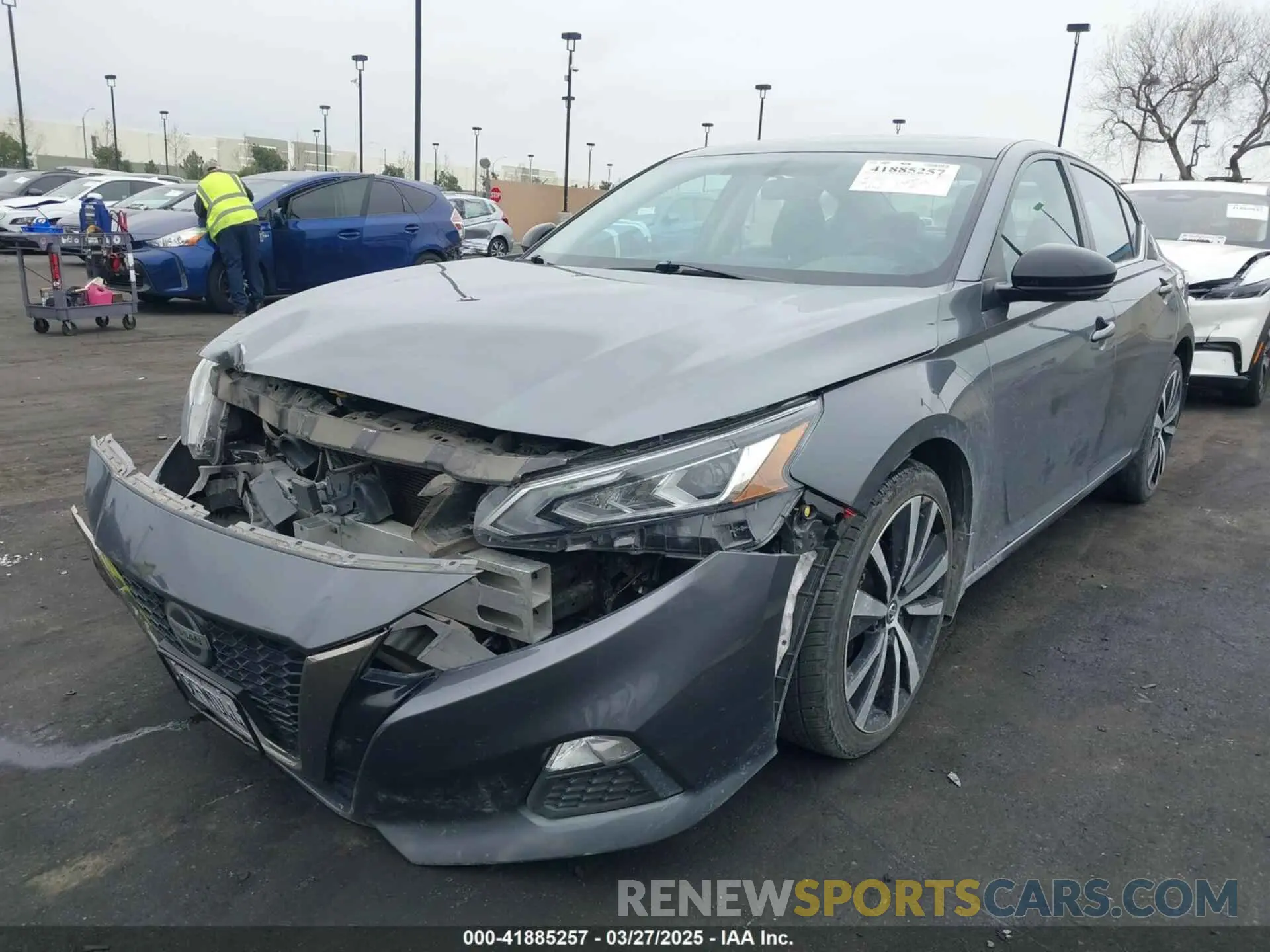 2 Photograph of a damaged car 1N4BL4CV4KC256311 NISSAN ALTIMA 2019
