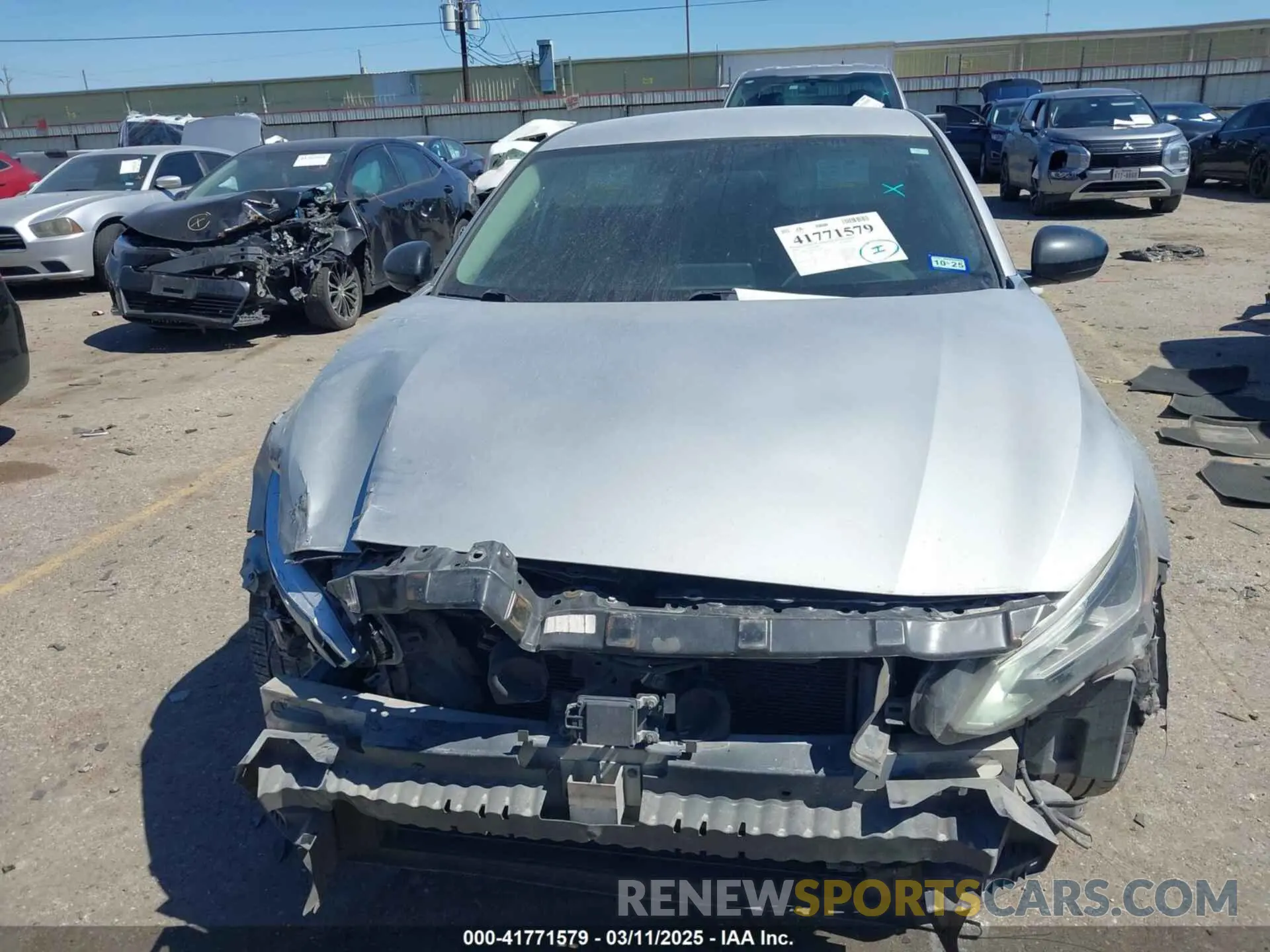 12 Photograph of a damaged car 1N4BL4CV4KN322487 NISSAN ALTIMA 2019