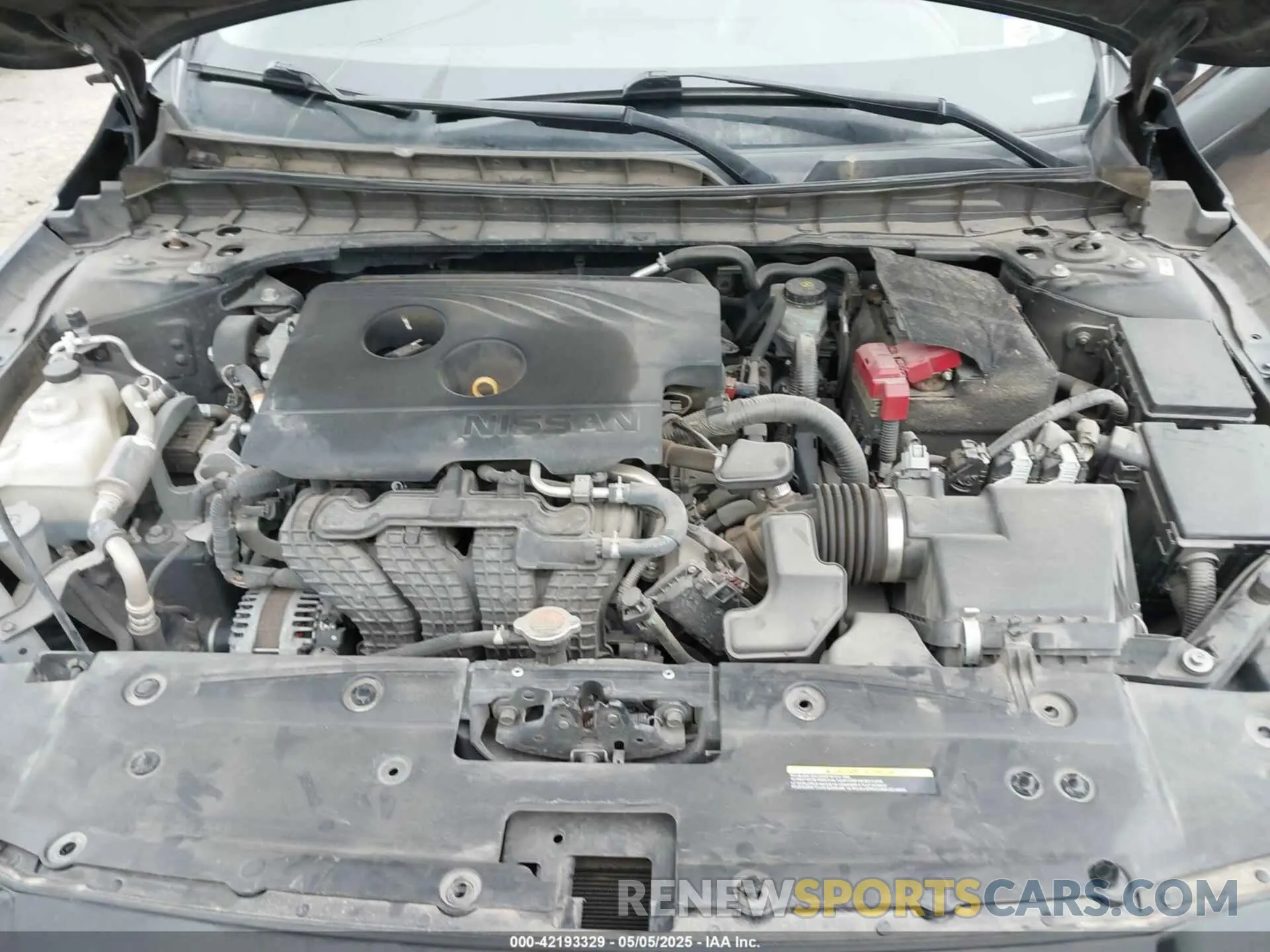 10 Photograph of a damaged car 1N4BL4CV4KN325261 NISSAN ALTIMA 2019