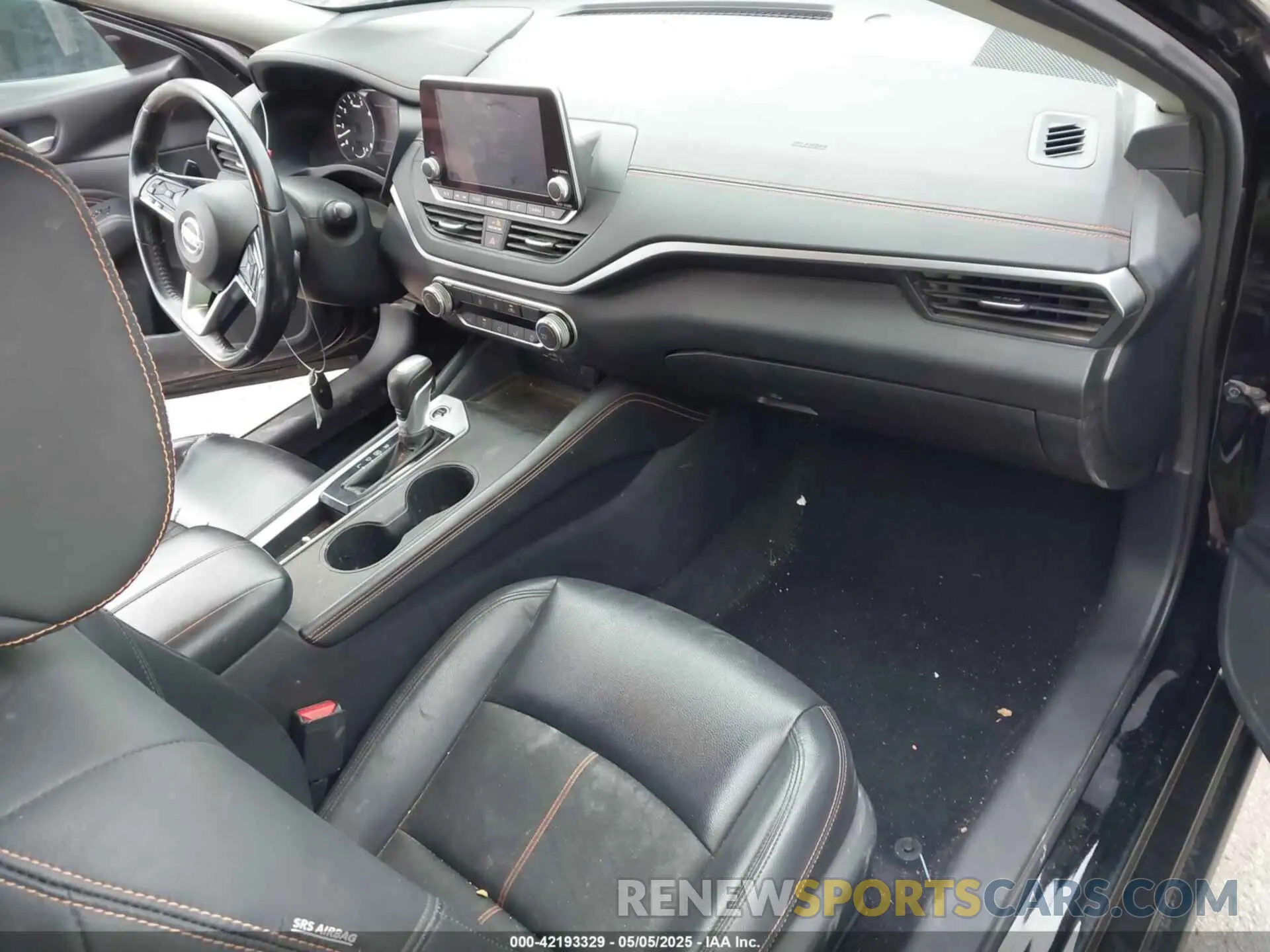 5 Photograph of a damaged car 1N4BL4CV4KN325261 NISSAN ALTIMA 2019