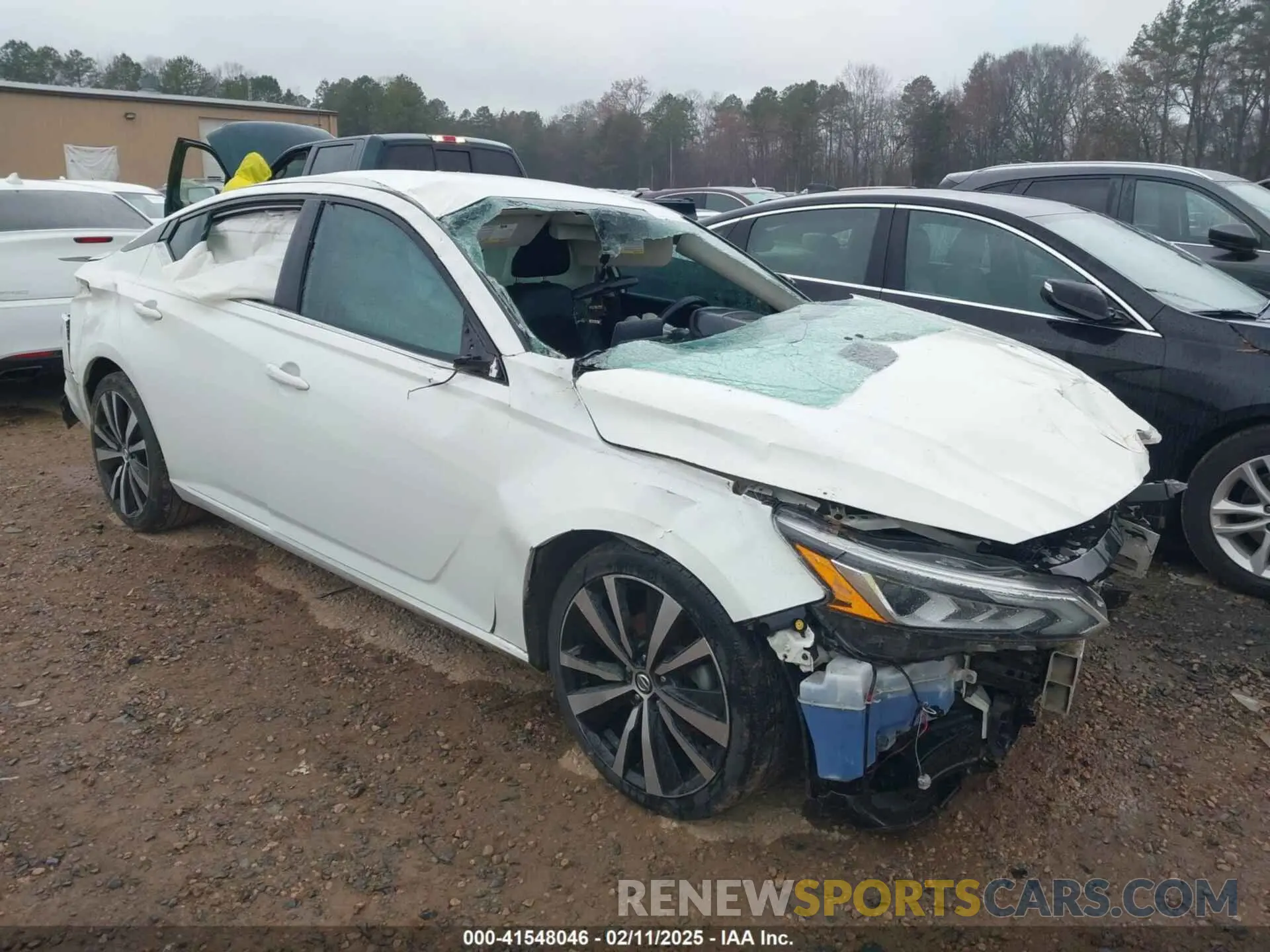 1 Photograph of a damaged car 1N4BL4CV5KC109415 NISSAN ALTIMA 2019