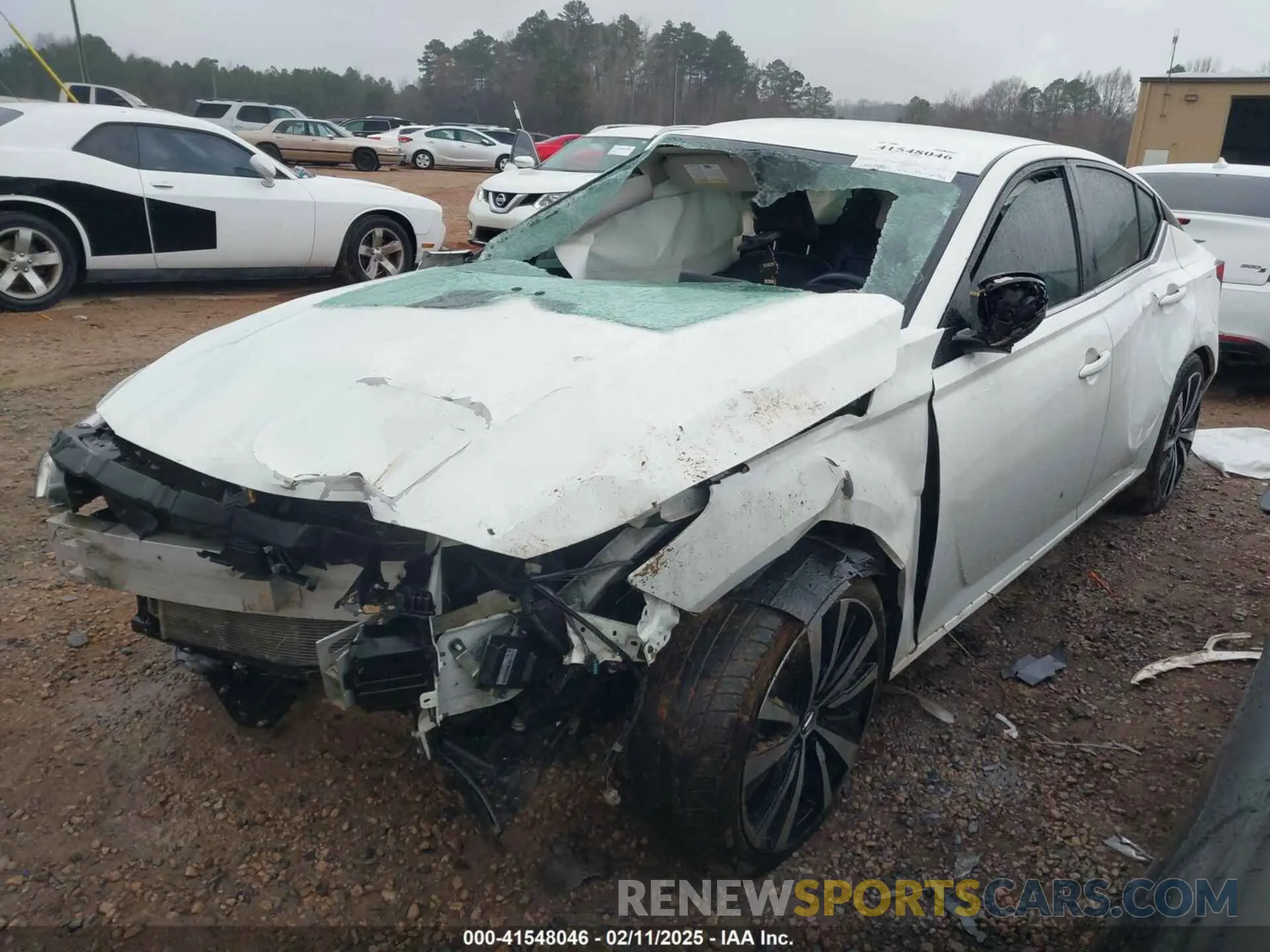 2 Photograph of a damaged car 1N4BL4CV5KC109415 NISSAN ALTIMA 2019