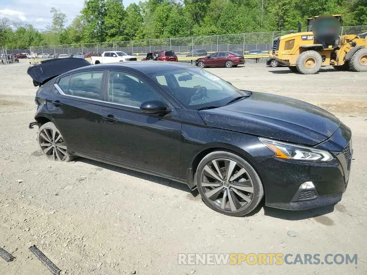 4 Photograph of a damaged car 1N4BL4CV5KC143886 NISSAN ALTIMA 2019