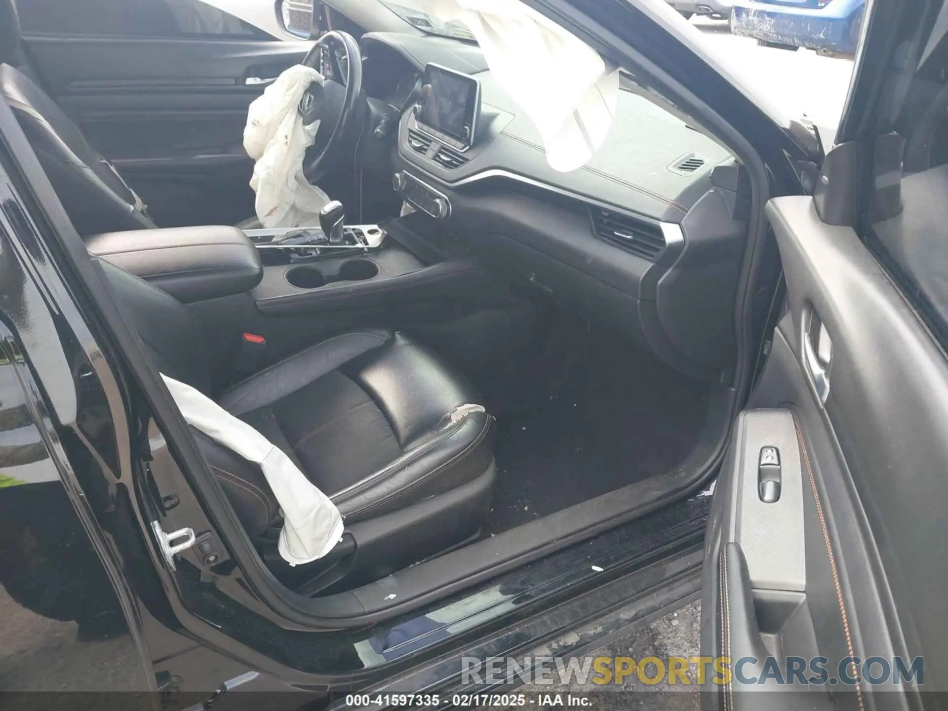 5 Photograph of a damaged car 1N4BL4CV5KC147663 NISSAN ALTIMA 2019