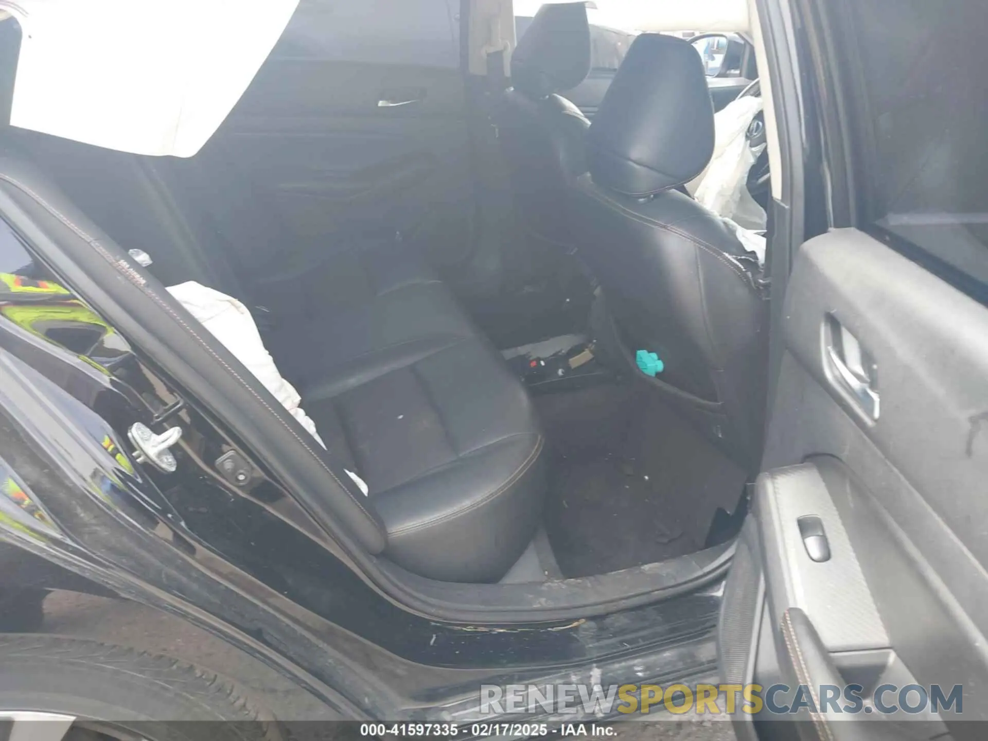 8 Photograph of a damaged car 1N4BL4CV5KC147663 NISSAN ALTIMA 2019