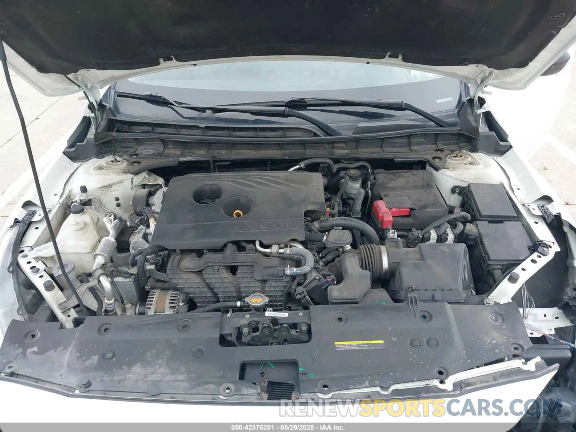 10 Photograph of a damaged car 1N4BL4CV5KC157741 NISSAN ALTIMA 2019
