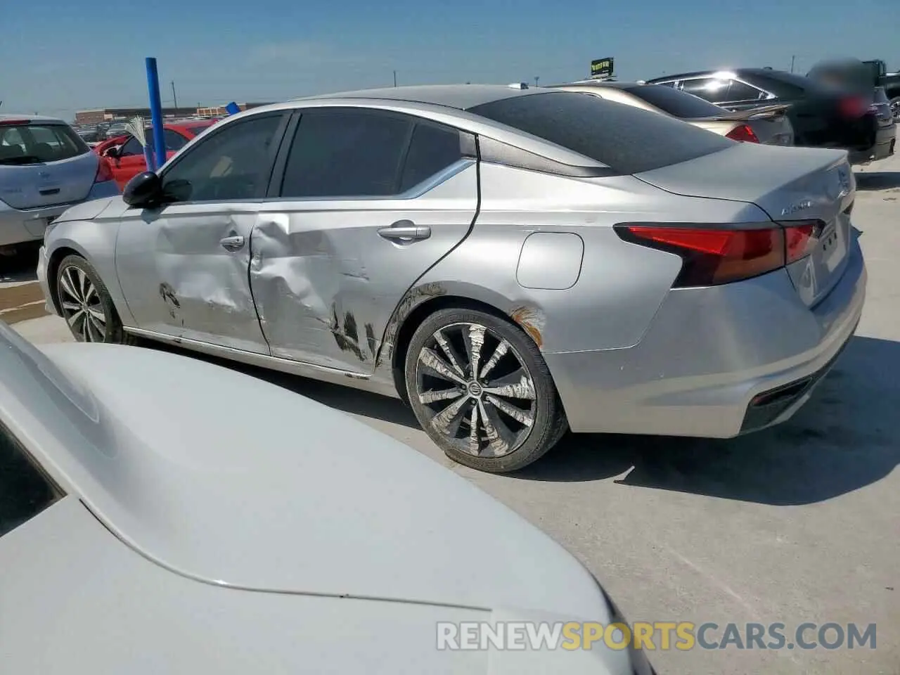 2 Photograph of a damaged car 1N4BL4CV5KC159232 NISSAN ALTIMA 2019