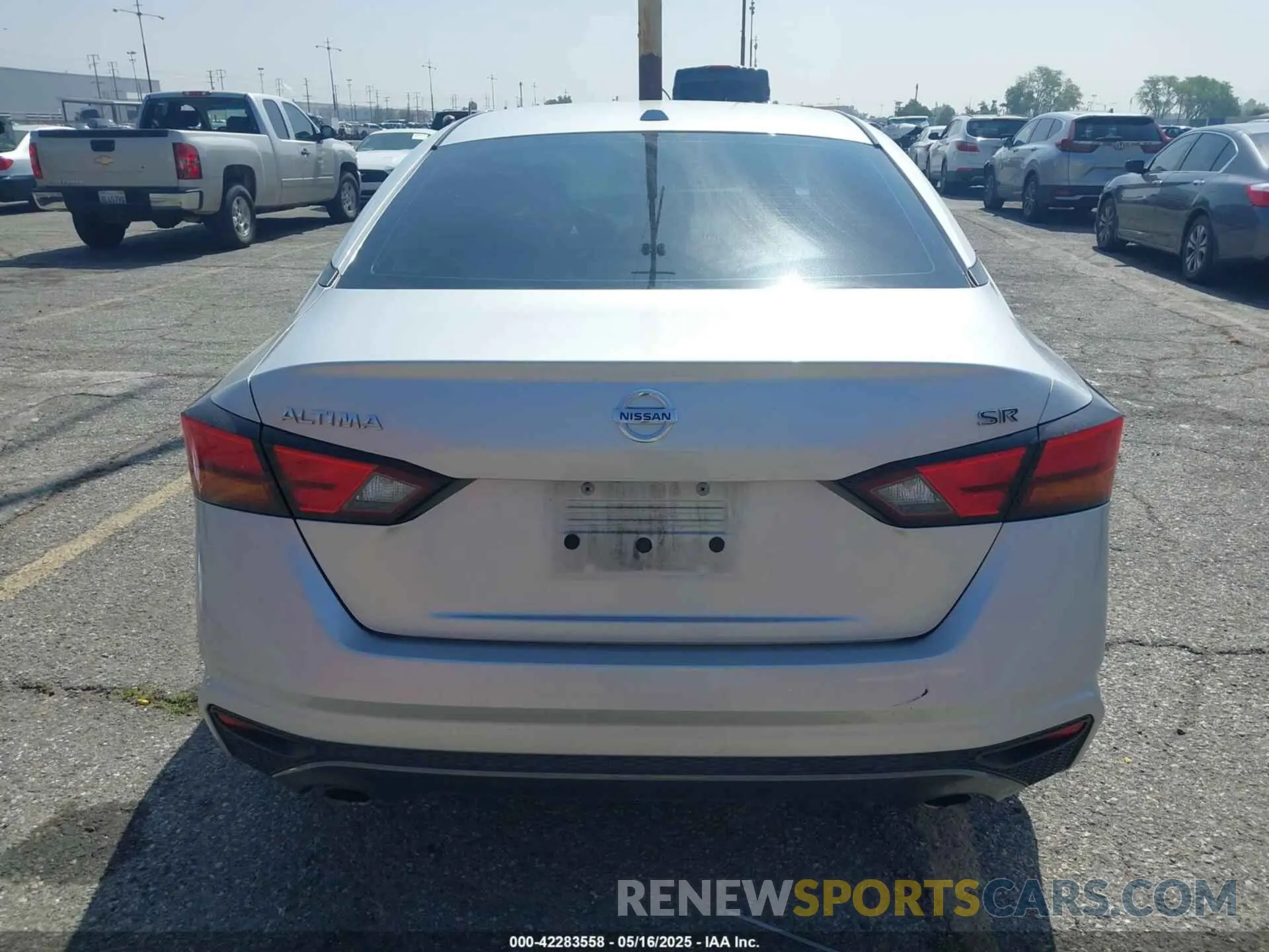 15 Photograph of a damaged car 1N4BL4CV5KC169050 NISSAN ALTIMA 2019