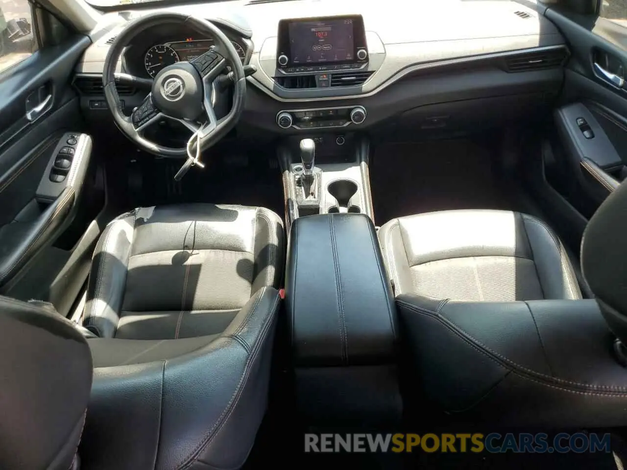 8 Photograph of a damaged car 1N4BL4CV5KC177651 NISSAN ALTIMA 2019