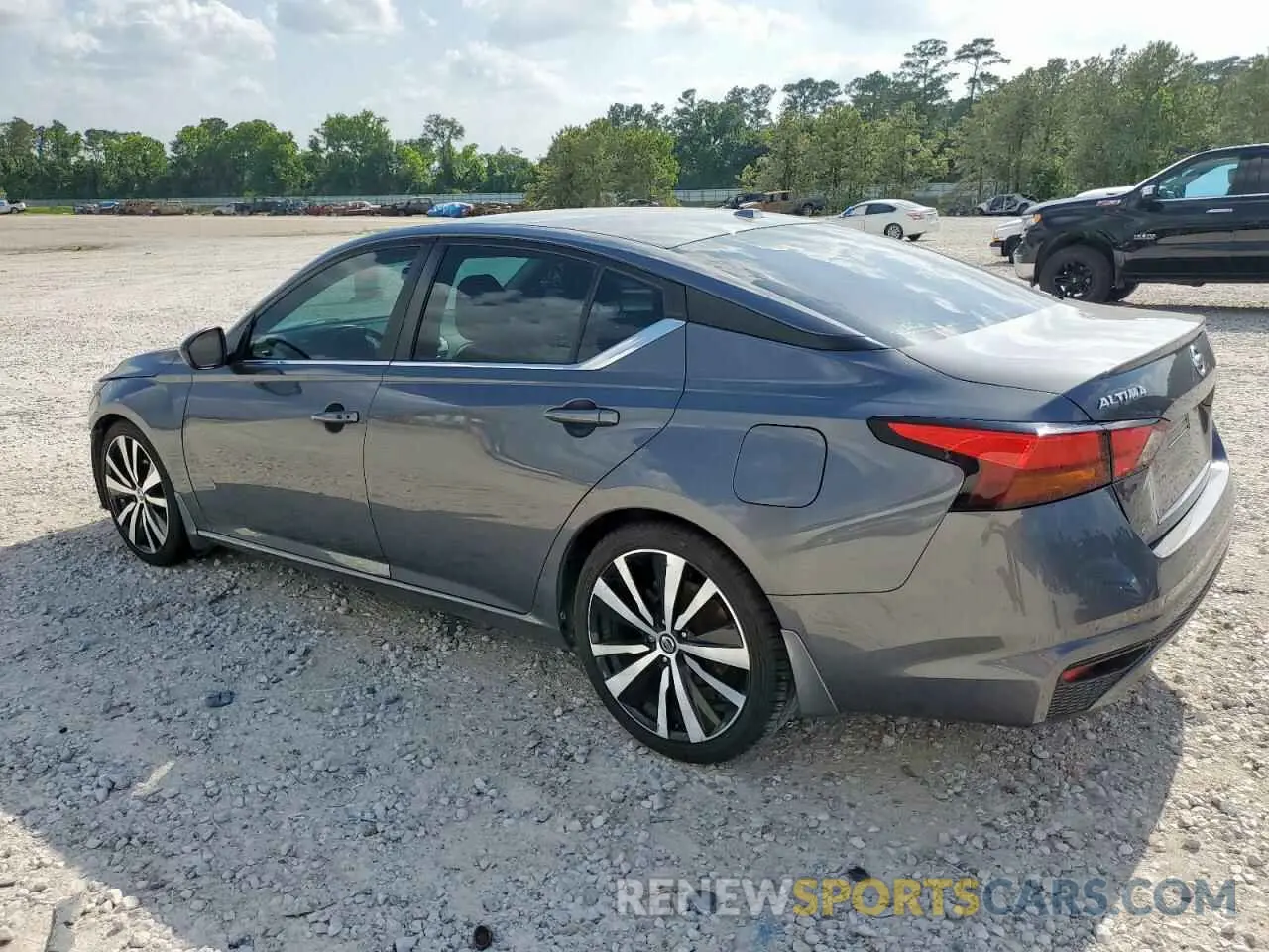 2 Photograph of a damaged car 1N4BL4CV5KN324636 NISSAN ALTIMA 2019