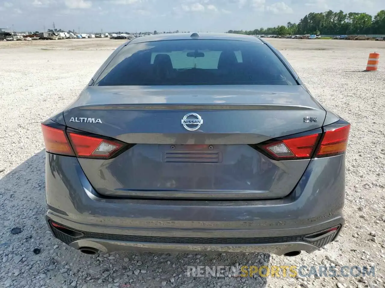 6 Photograph of a damaged car 1N4BL4CV5KN324636 NISSAN ALTIMA 2019