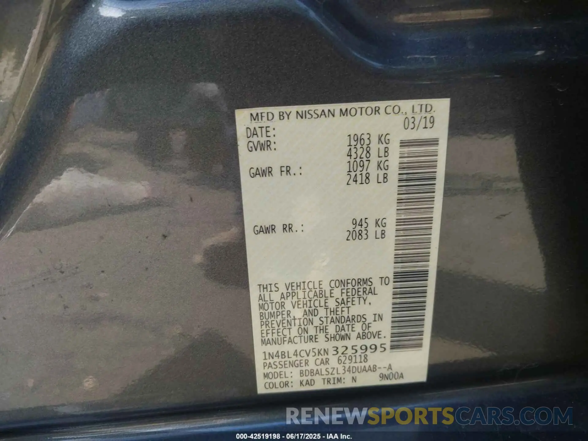 9 Photograph of a damaged car 1N4BL4CV5KN325995 NISSAN ALTIMA 2019
