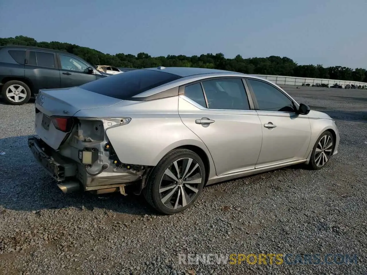 3 Photograph of a damaged car 1N4BL4CV6KC123310 NISSAN ALTIMA 2019
