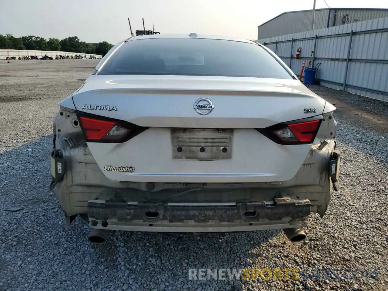 6 Photograph of a damaged car 1N4BL4CV6KC123310 NISSAN ALTIMA 2019