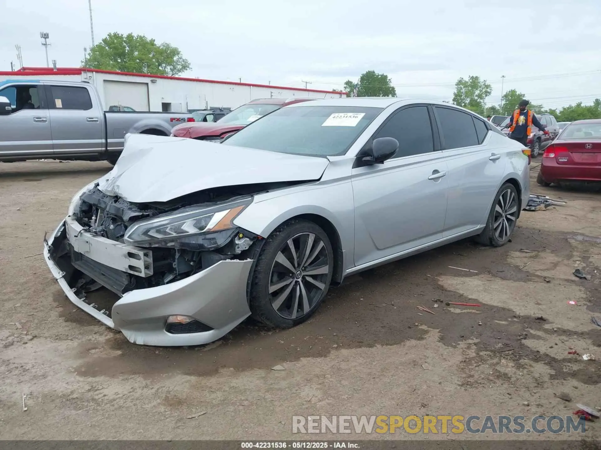 2 Photograph of a damaged car 1N4BL4CV6KC135103 NISSAN ALTIMA 2019