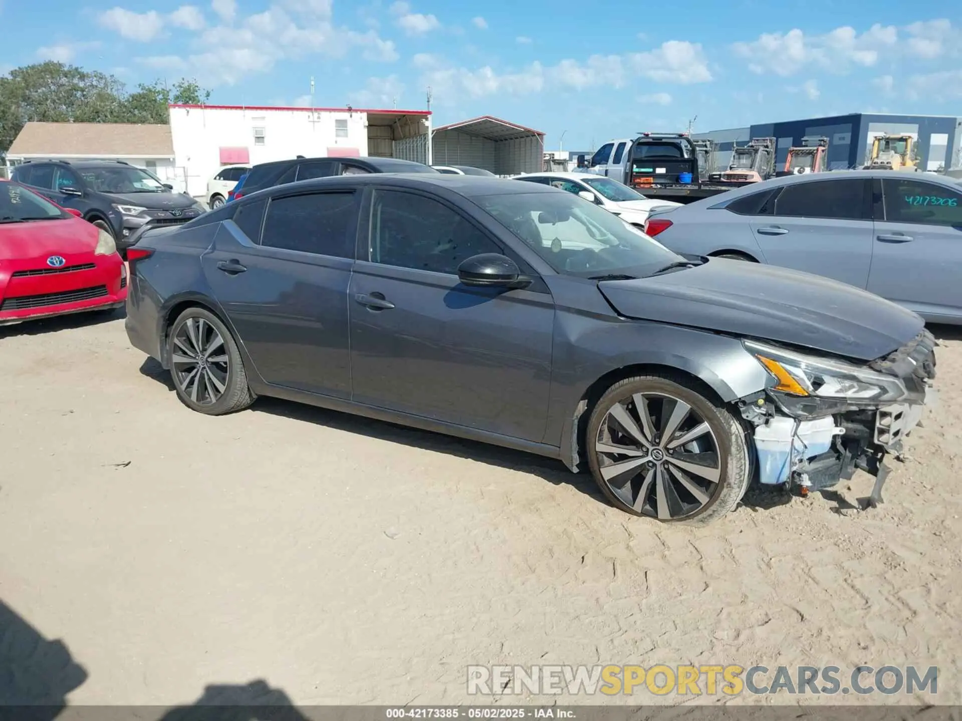 1 Photograph of a damaged car 1N4BL4CV6KC138793 NISSAN ALTIMA 2019