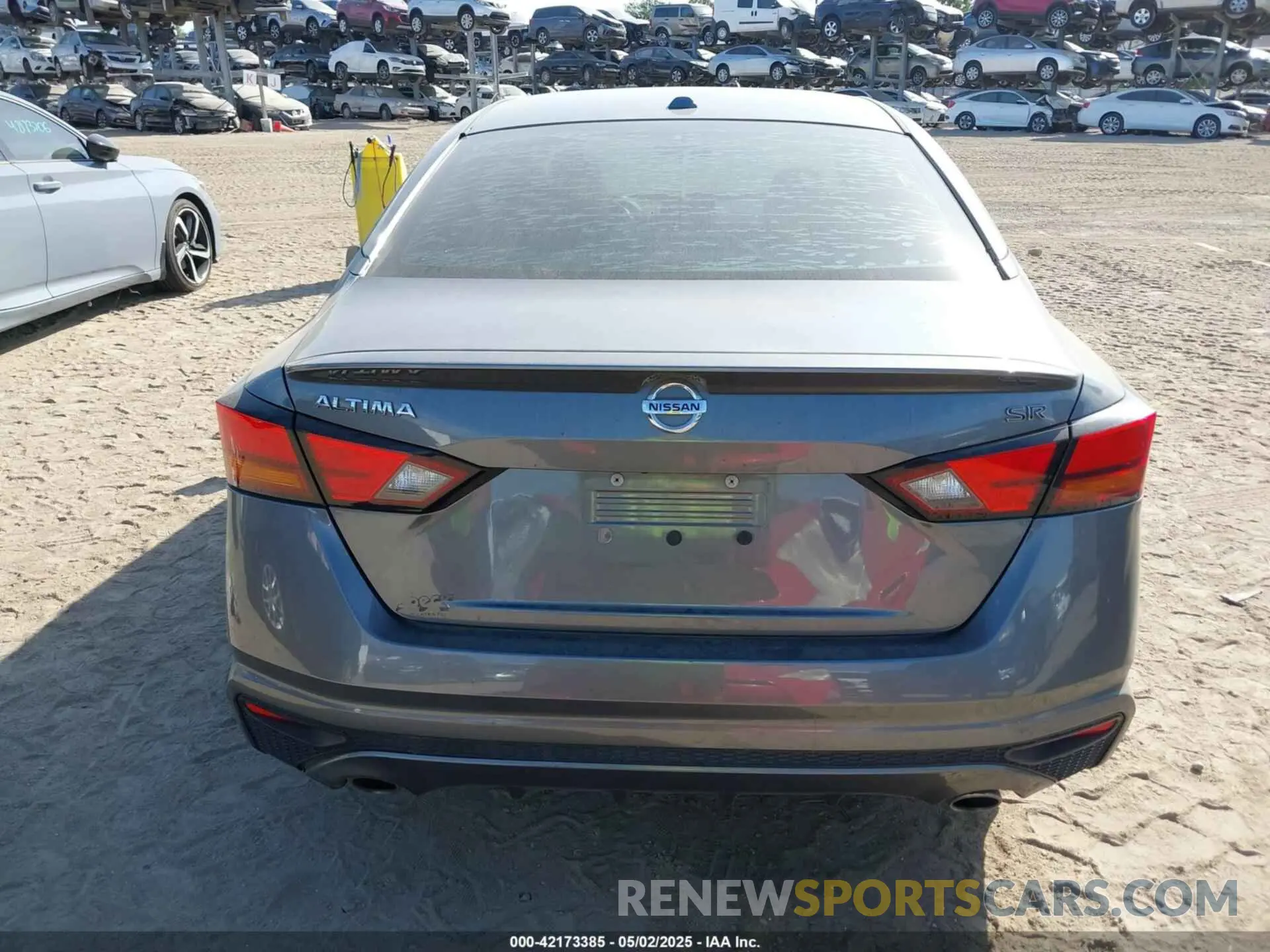 16 Photograph of a damaged car 1N4BL4CV6KC138793 NISSAN ALTIMA 2019