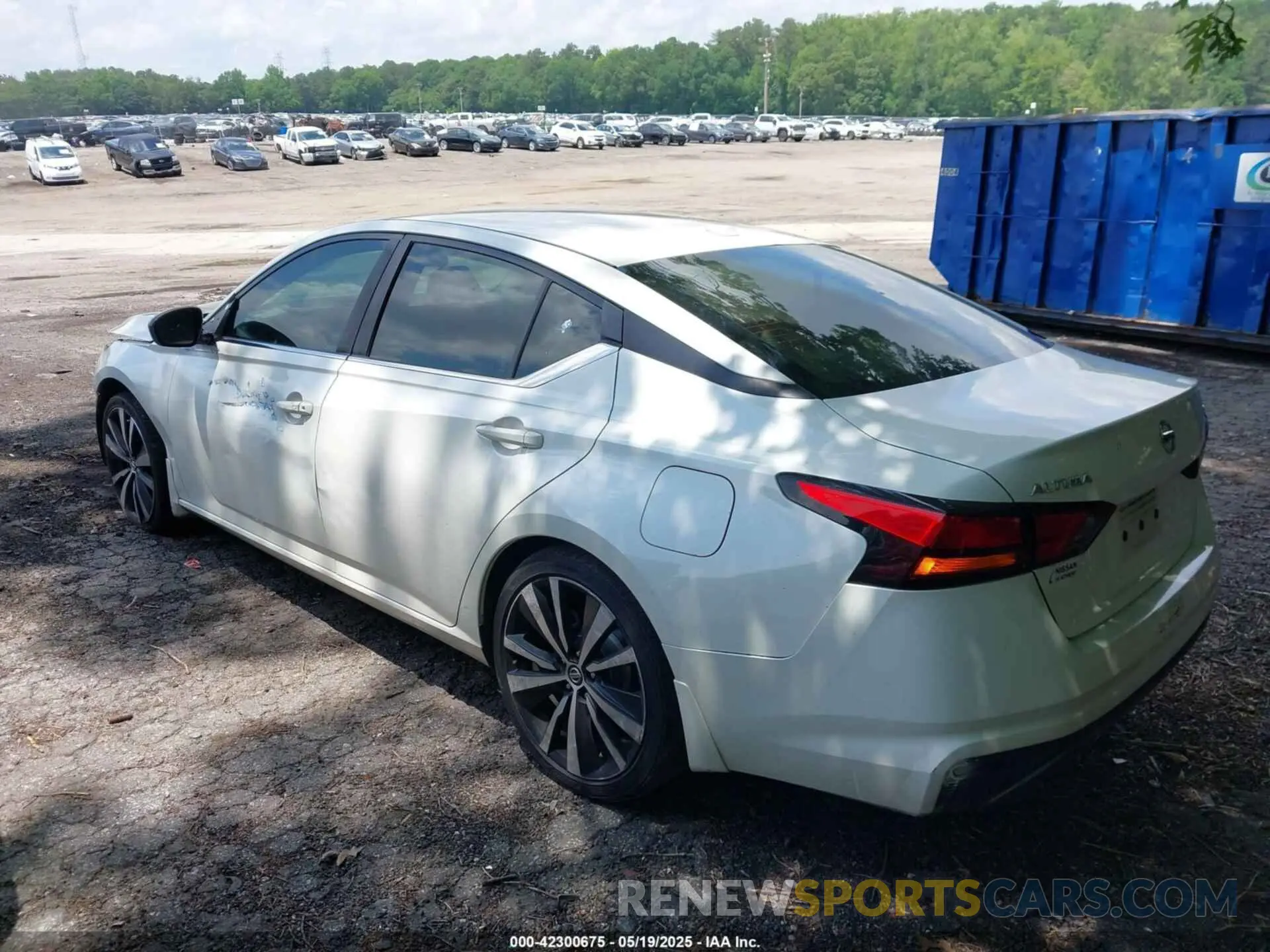 3 Photograph of a damaged car 1N4BL4CV6KC167825 NISSAN ALTIMA 2019