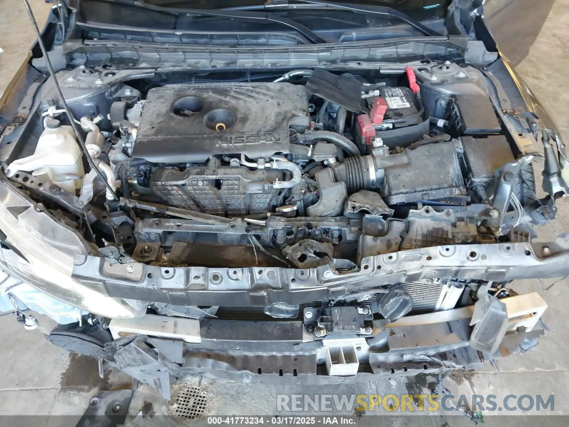 10 Photograph of a damaged car 1N4BL4CV6KC186522 NISSAN ALTIMA 2019