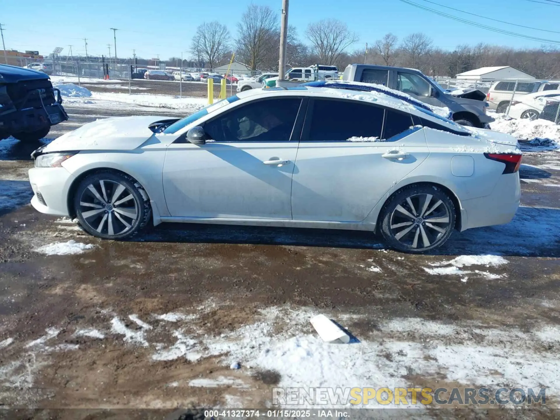 15 Photograph of a damaged car 1N4BL4CV6KC191834 NISSAN ALTIMA 2019