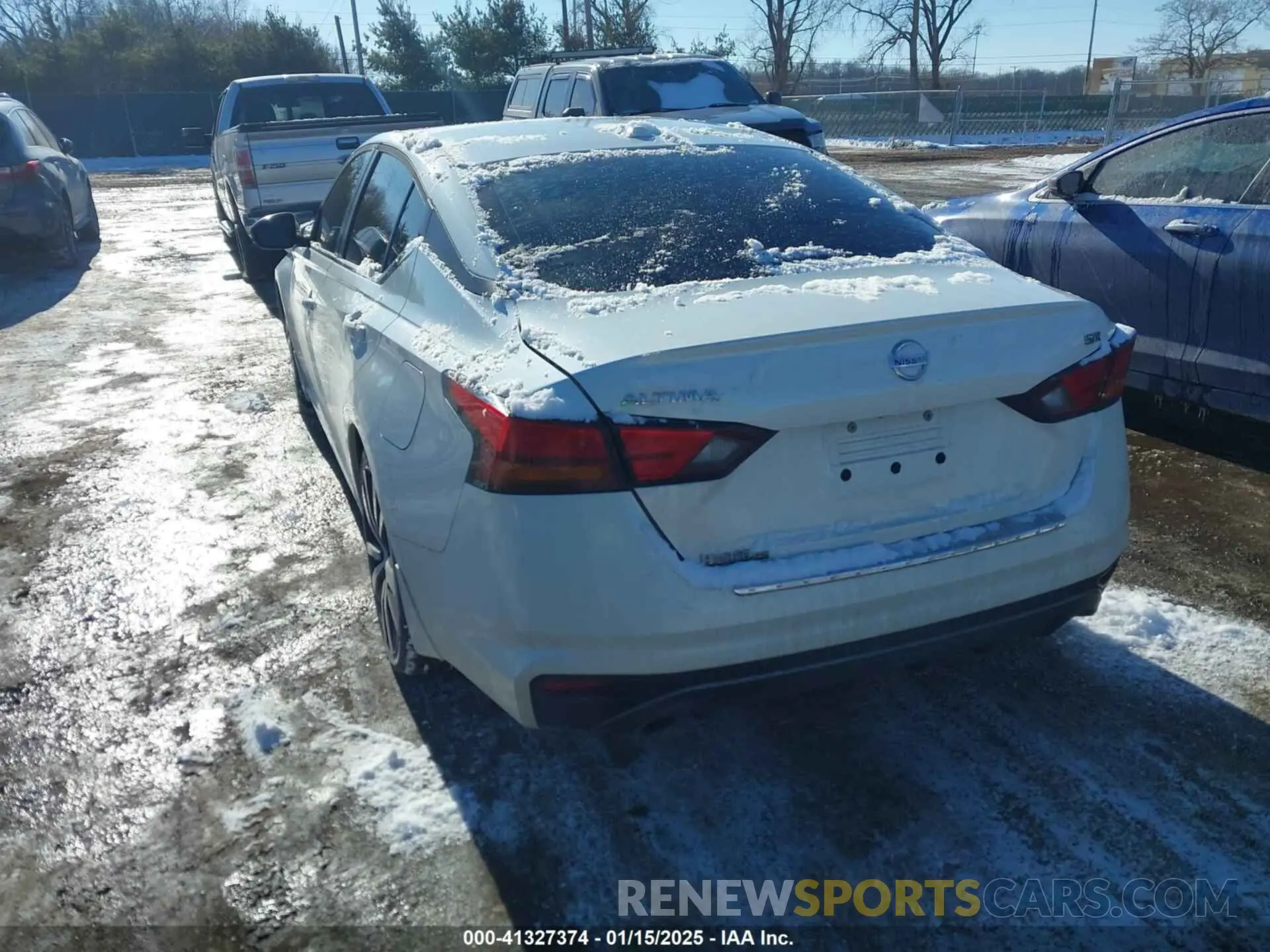 3 Photograph of a damaged car 1N4BL4CV6KC191834 NISSAN ALTIMA 2019