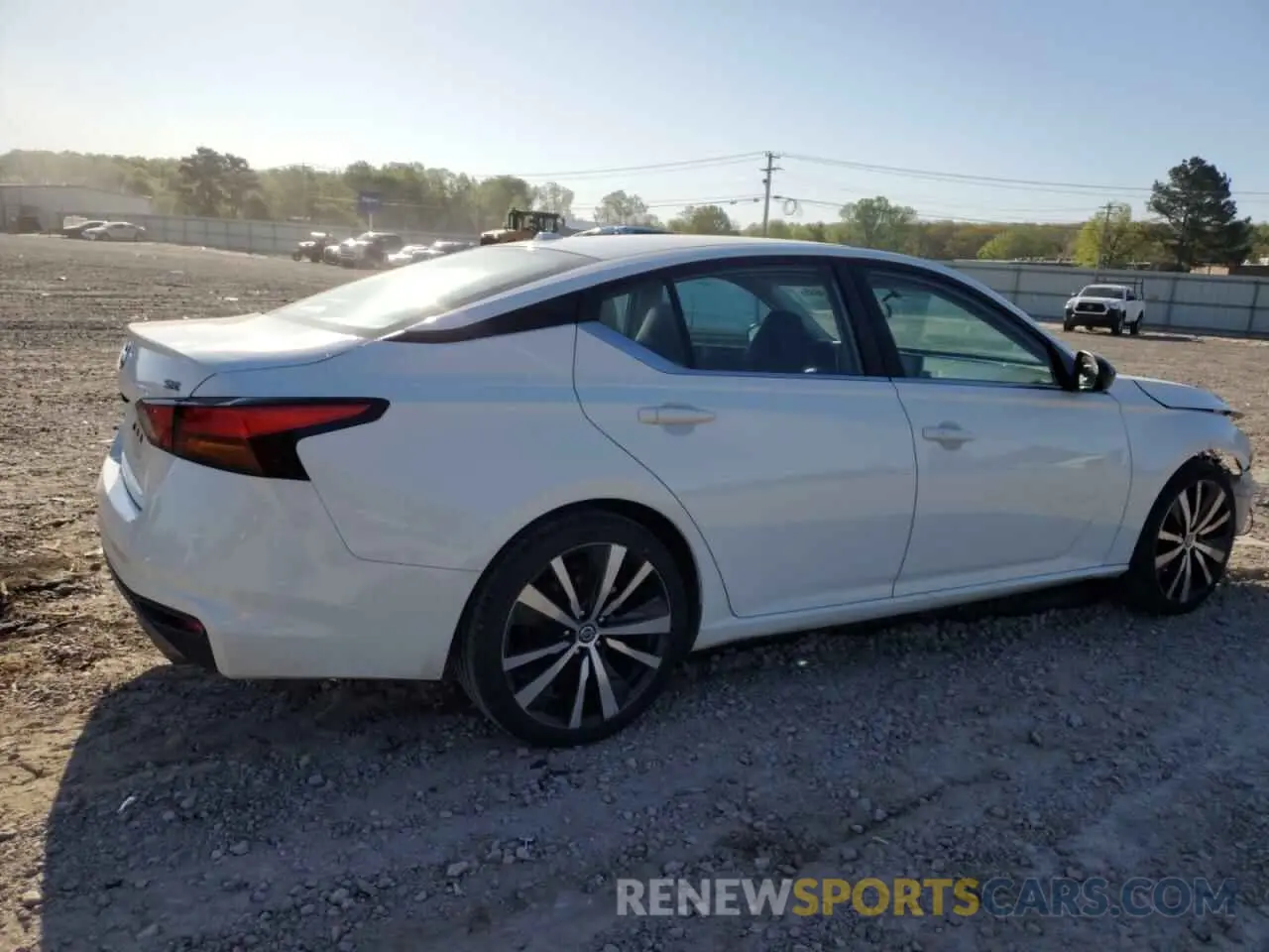 3 Photograph of a damaged car 1N4BL4CV6KC196824 NISSAN ALTIMA 2019