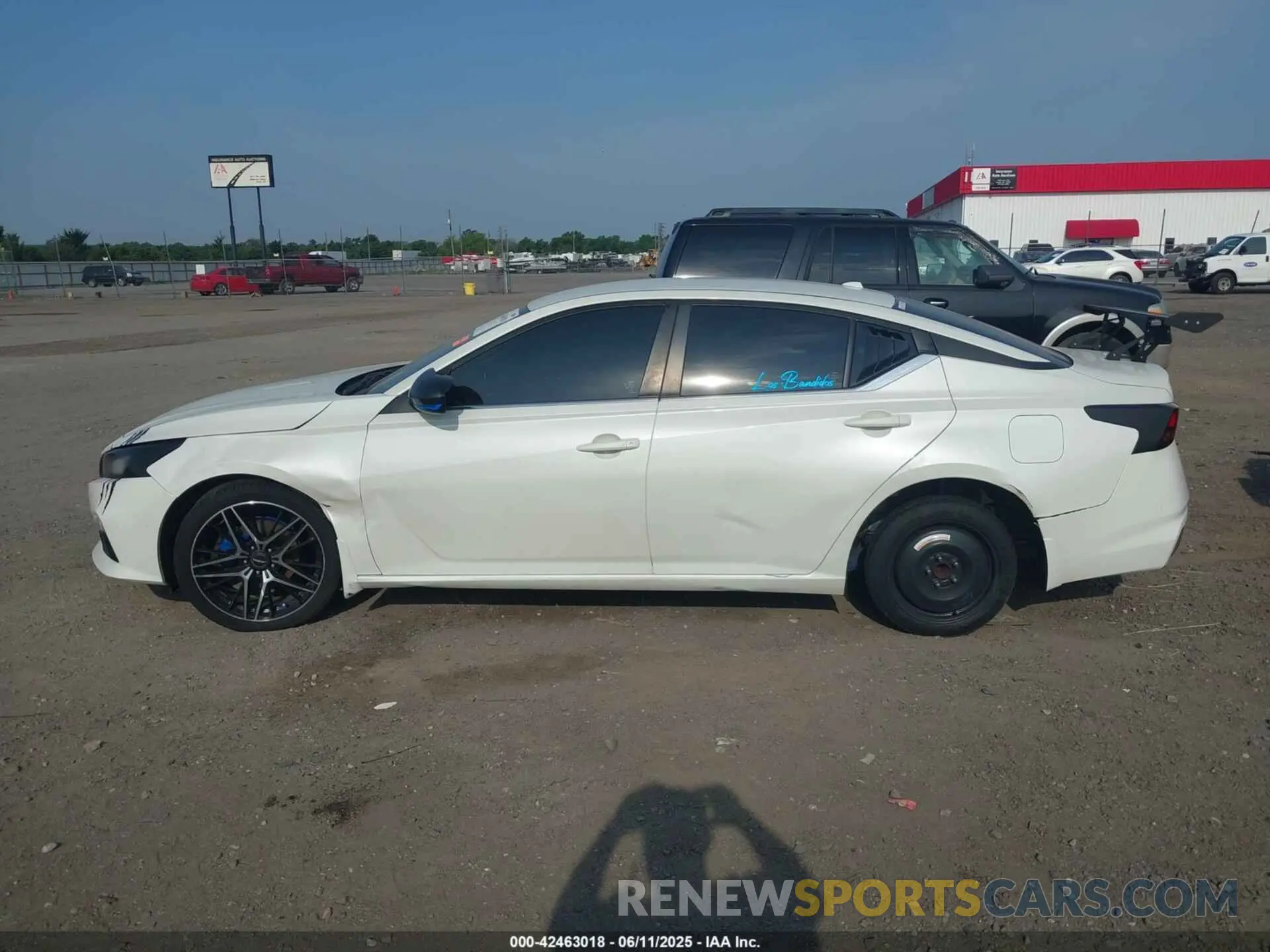 15 Photograph of a damaged car 1N4BL4CV6KC200418 NISSAN ALTIMA 2019