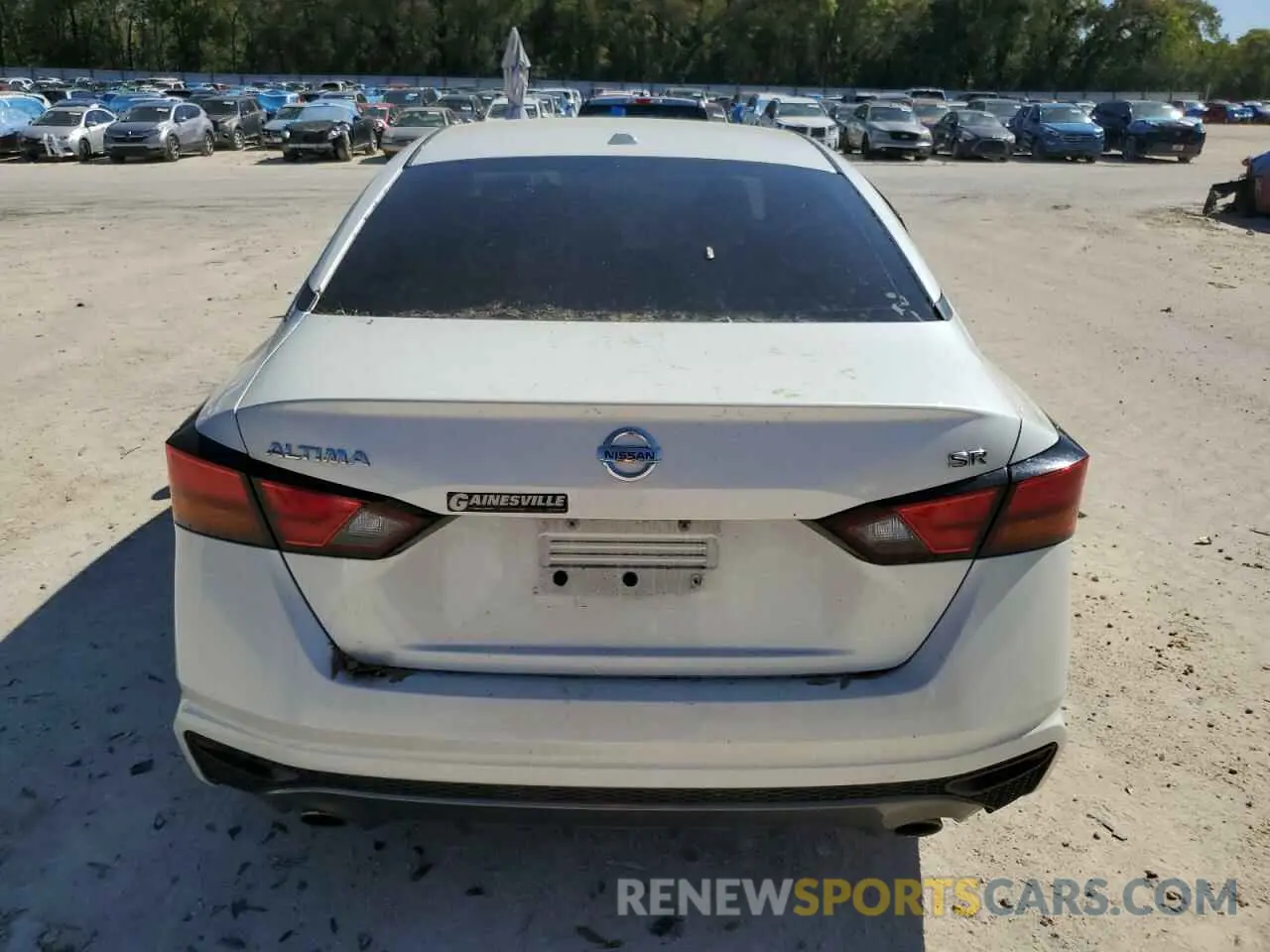 6 Photograph of a damaged car 1N4BL4CV6KC203352 NISSAN ALTIMA 2019