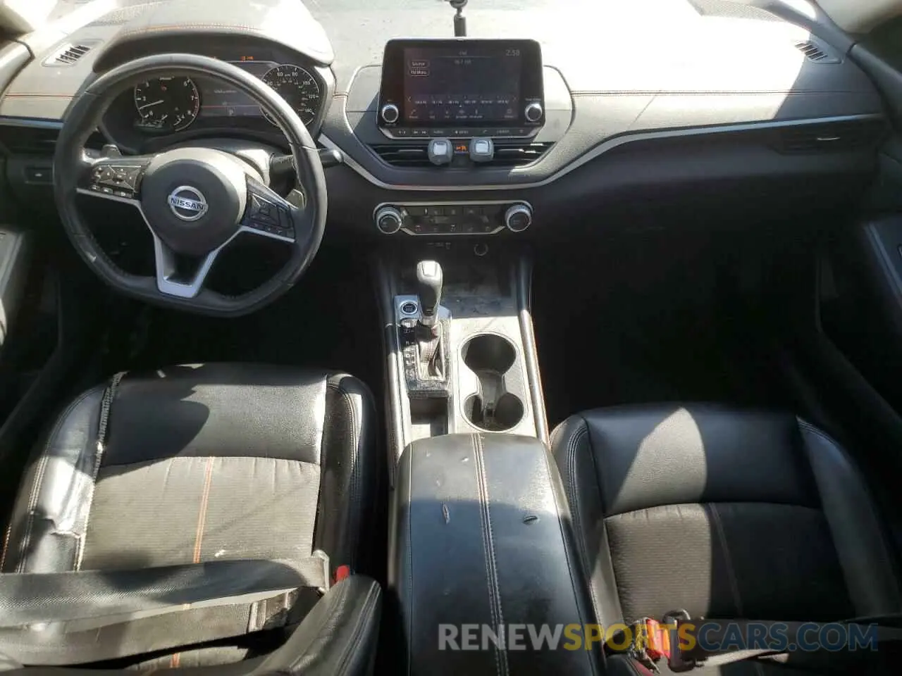 8 Photograph of a damaged car 1N4BL4CV6KC203352 NISSAN ALTIMA 2019
