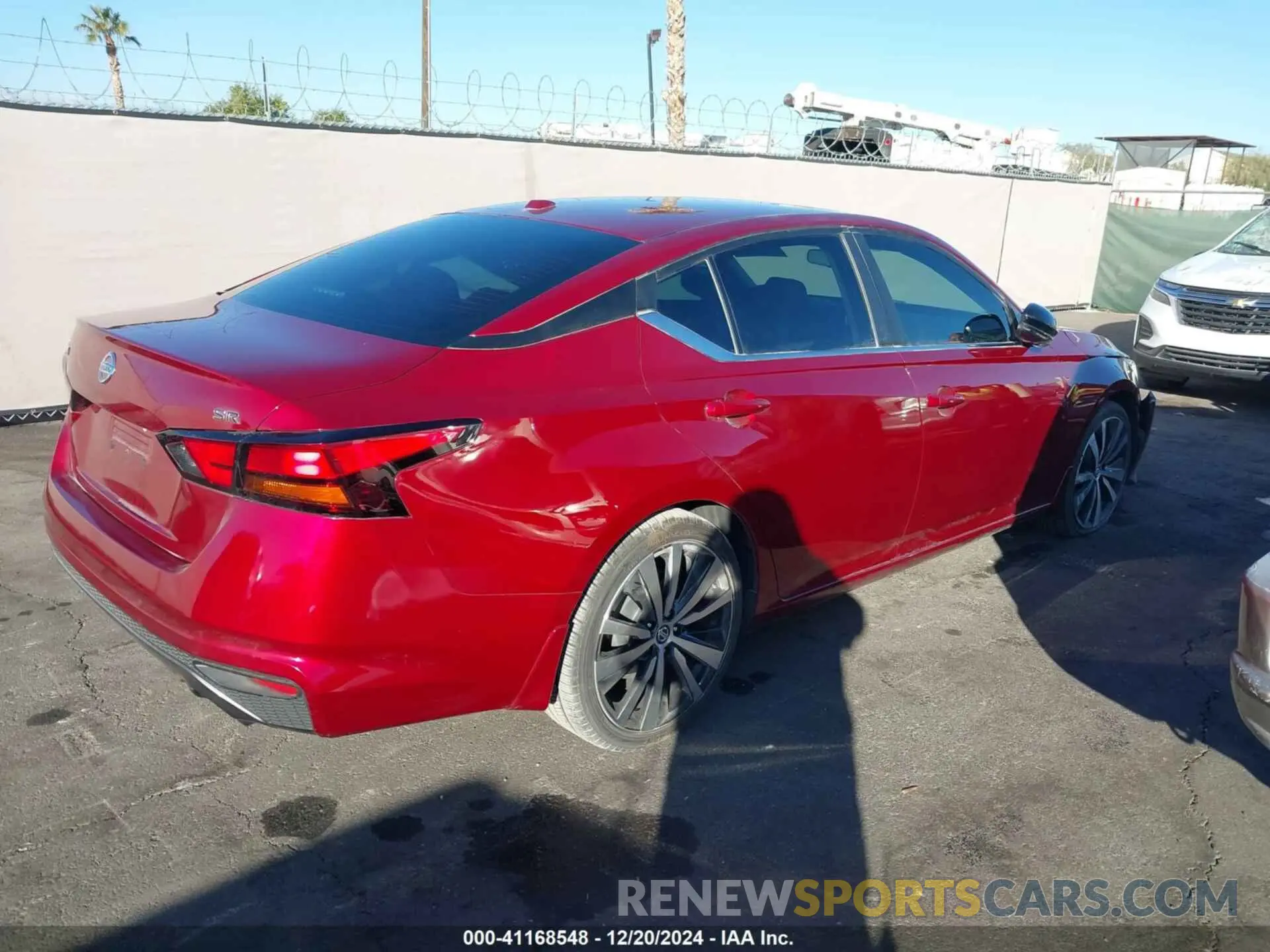 4 Photograph of a damaged car 1N4BL4CV6KN308297 NISSAN ALTIMA 2019
