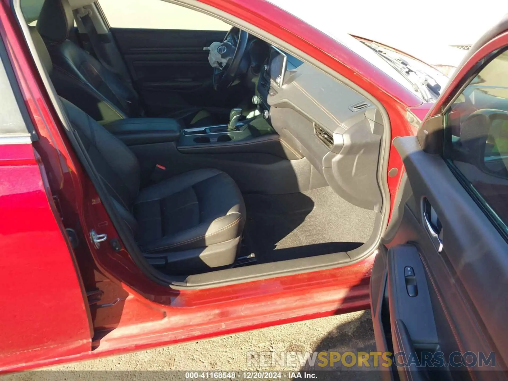 5 Photograph of a damaged car 1N4BL4CV6KN308297 NISSAN ALTIMA 2019