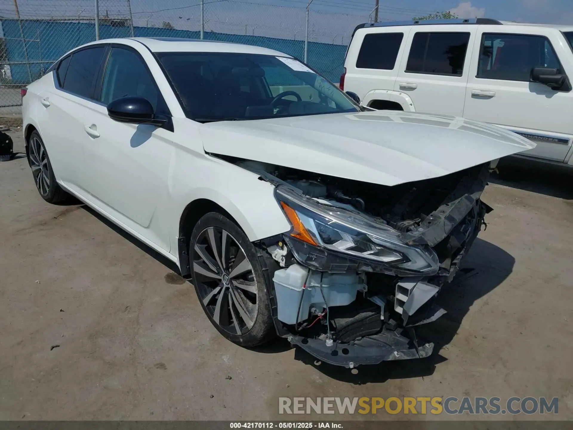 1 Photograph of a damaged car 1N4BL4CV7KC102854 NISSAN ALTIMA 2019