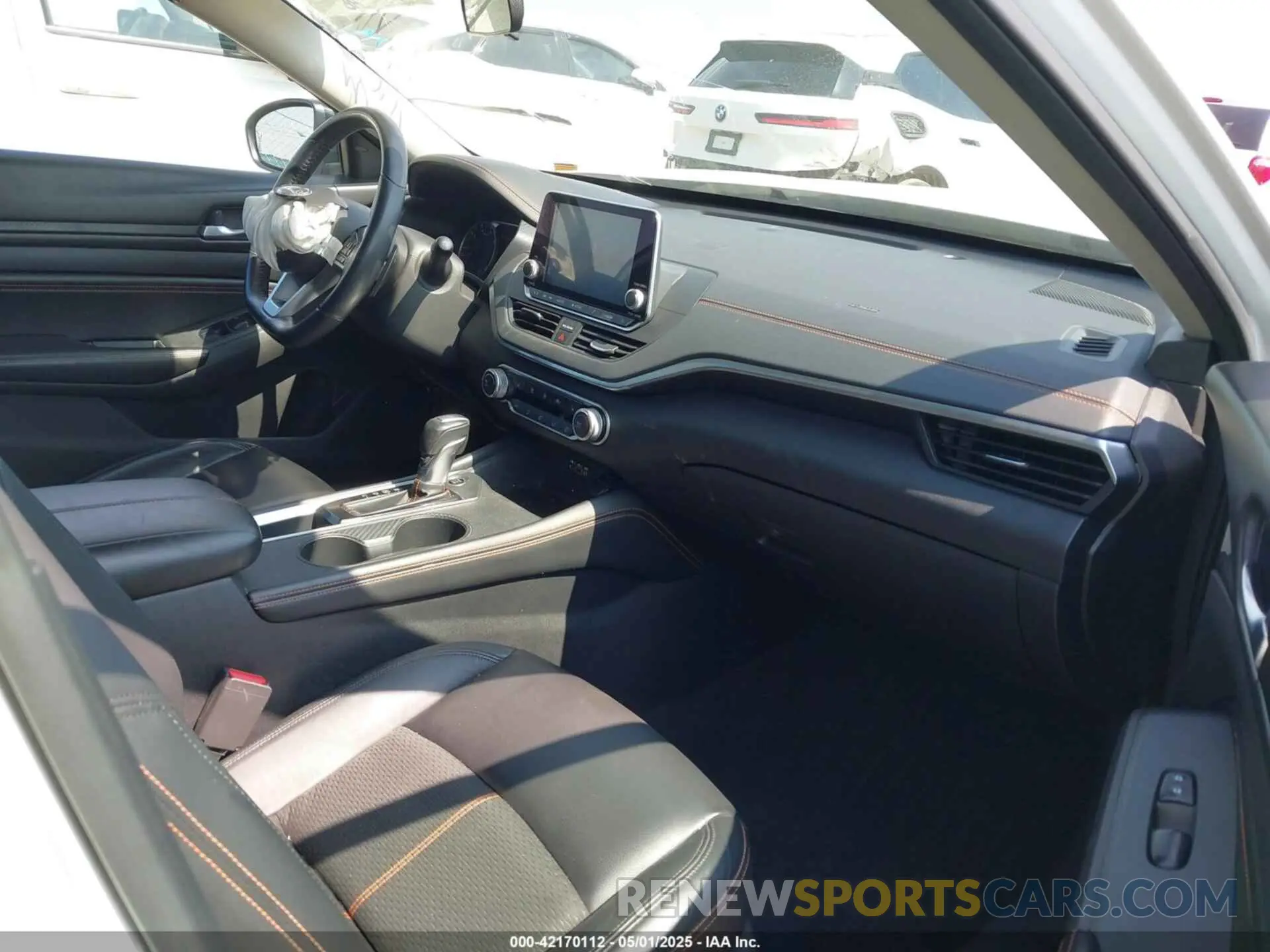 5 Photograph of a damaged car 1N4BL4CV7KC102854 NISSAN ALTIMA 2019
