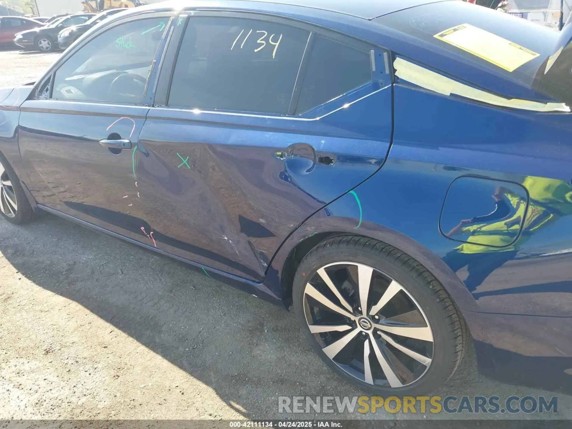 6 Photograph of a damaged car 1N4BL4CV7KC185203 NISSAN ALTIMA 2019