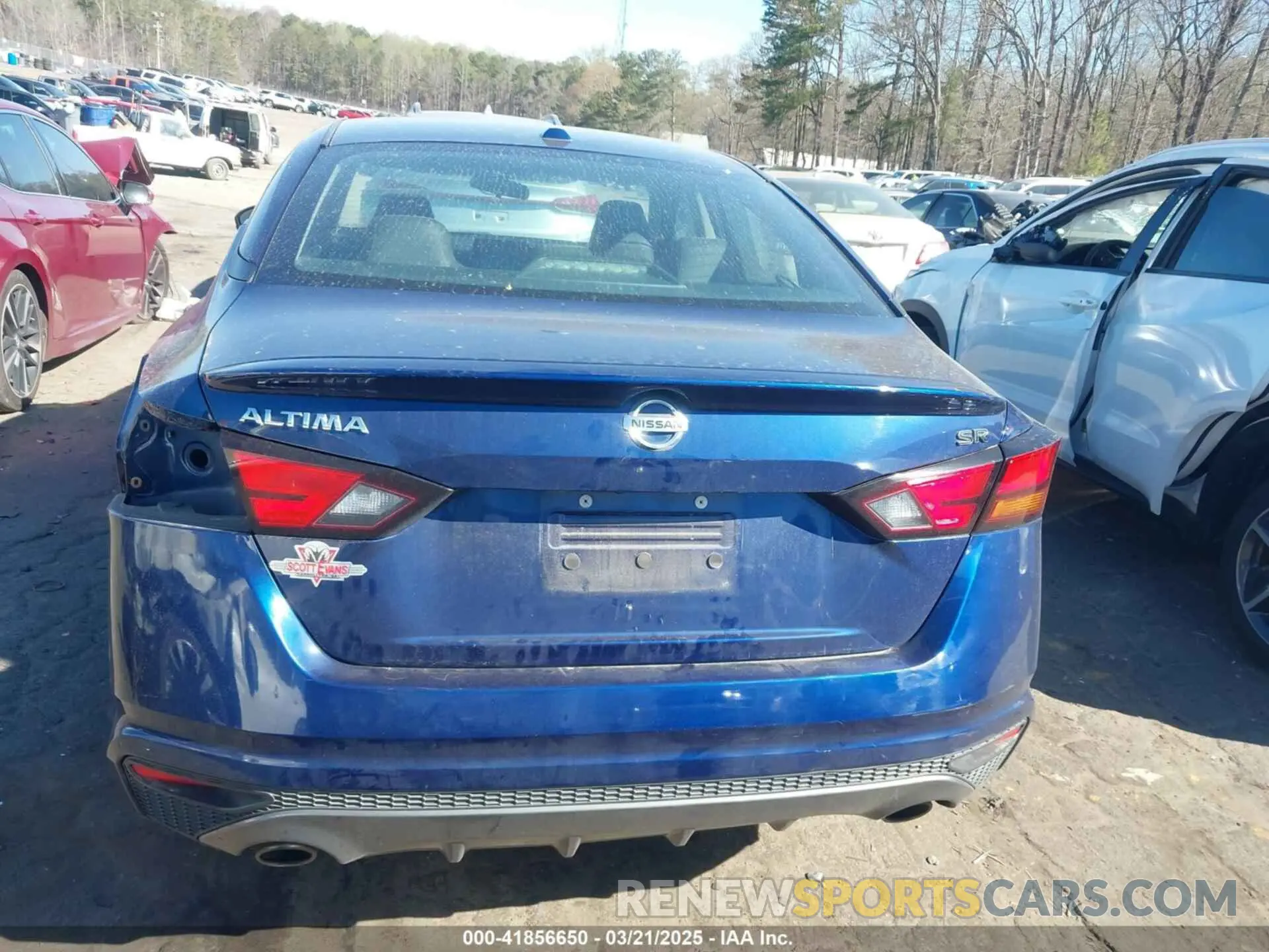 16 Photograph of a damaged car 1N4BL4CV7KN320135 NISSAN ALTIMA 2019