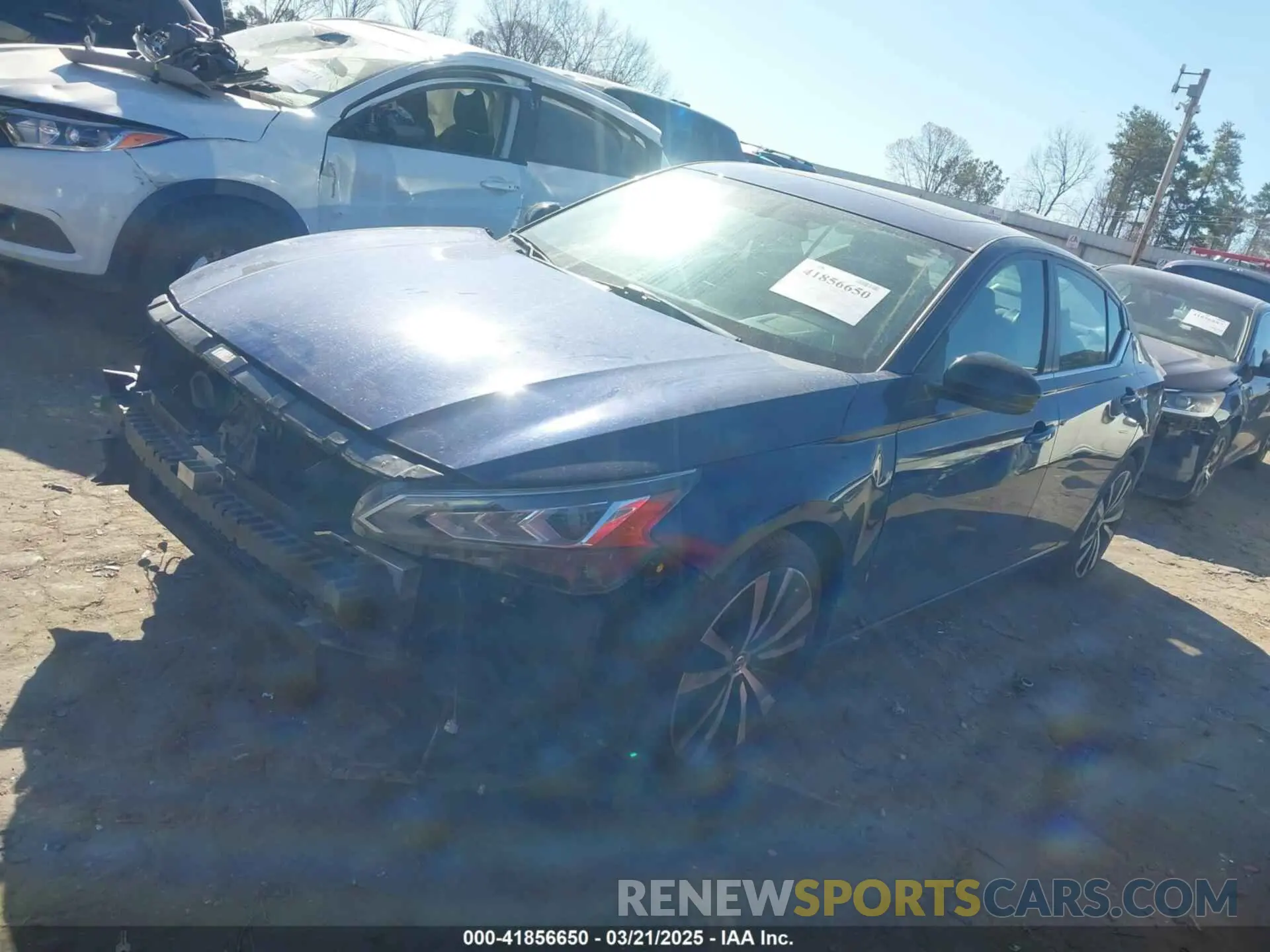 2 Photograph of a damaged car 1N4BL4CV7KN320135 NISSAN ALTIMA 2019