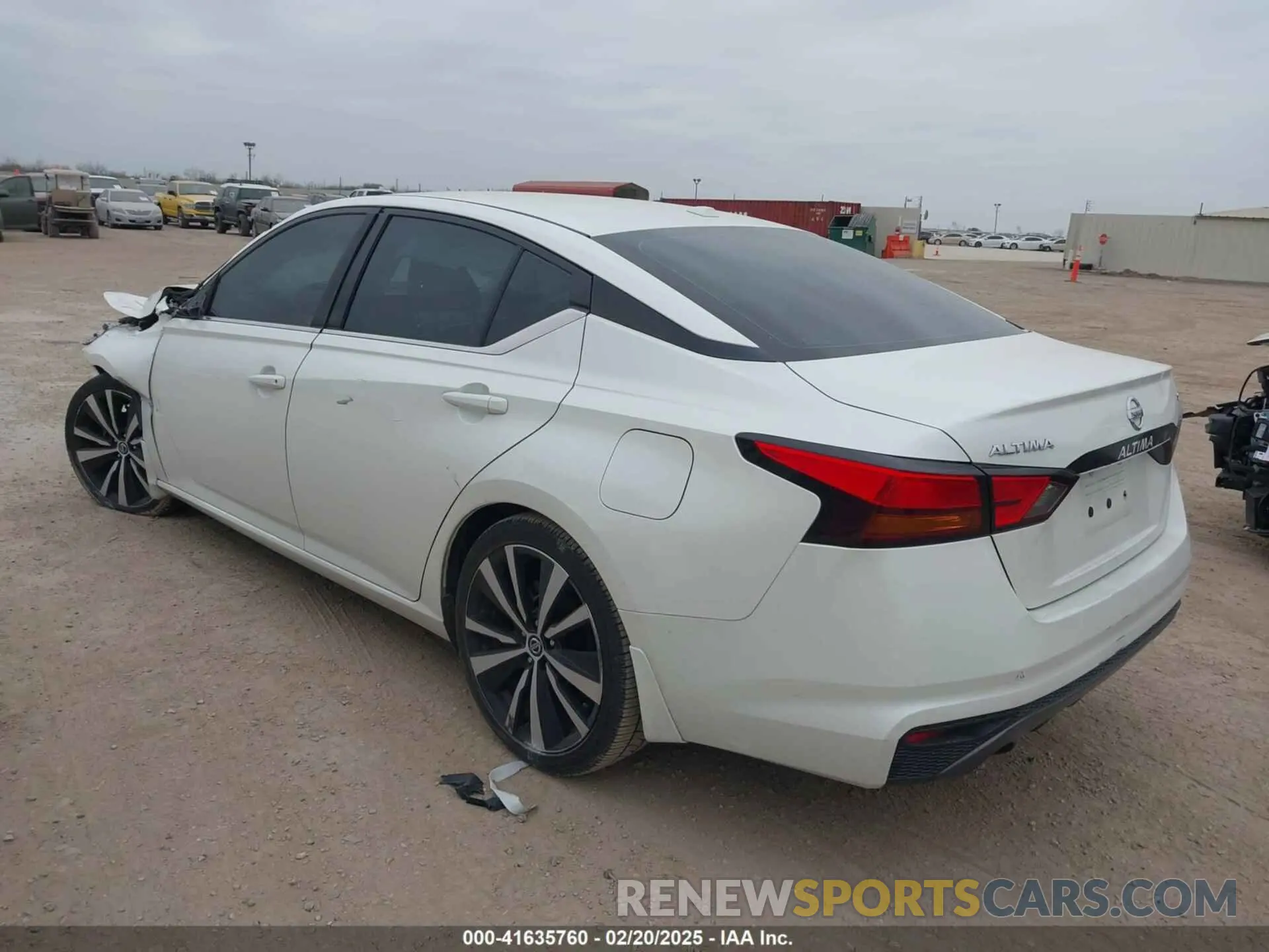 3 Photograph of a damaged car 1N4BL4CV8KC135636 NISSAN ALTIMA 2019
