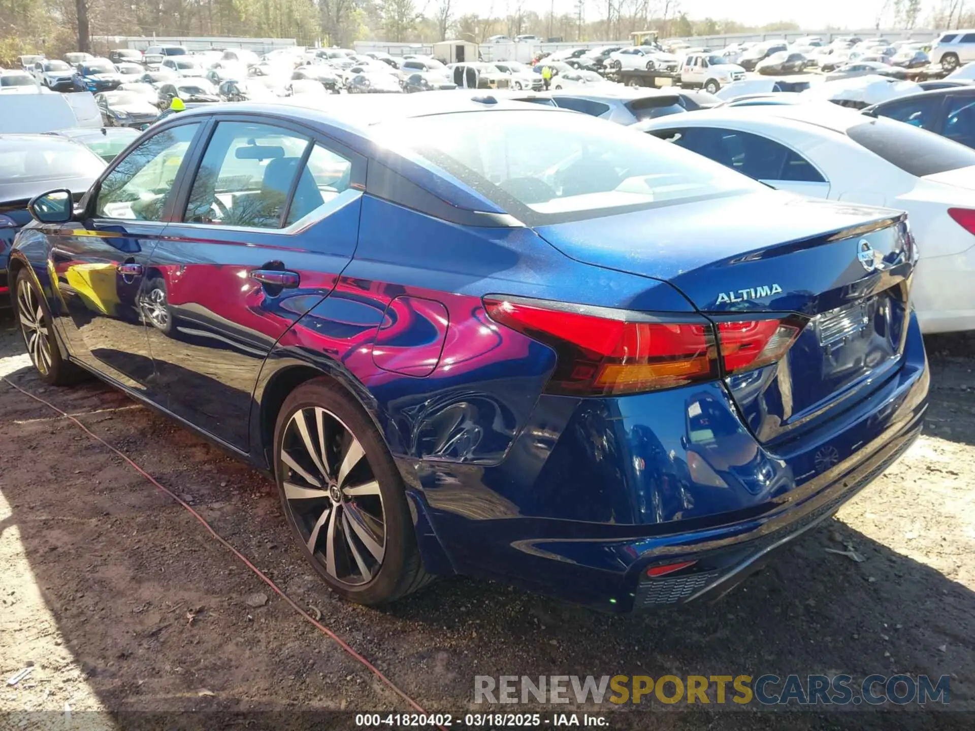 14 Photograph of a damaged car 1N4BL4CV8KC136530 NISSAN ALTIMA 2019